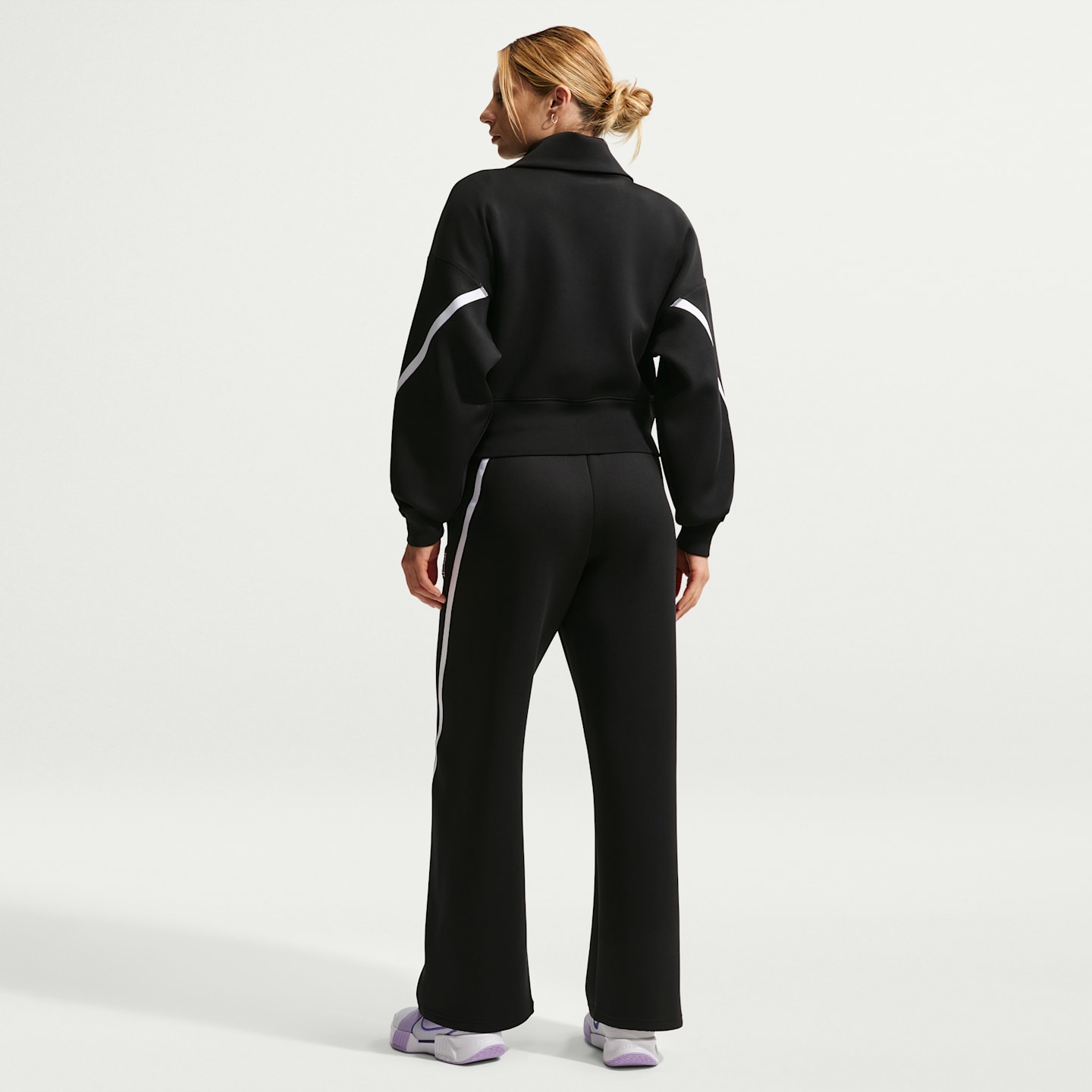 Женские куртки Nike Advantage Women's Dri-FIT Full-Zip Tennis Jacket — фото 5