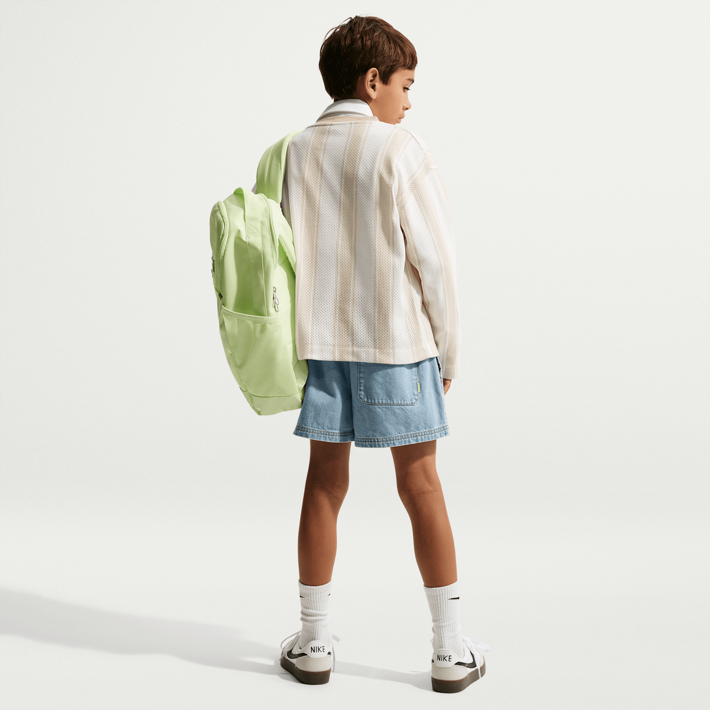 Детские шорты Nike Sportswear Collection Big Kids' Denim Shorts — фото 6