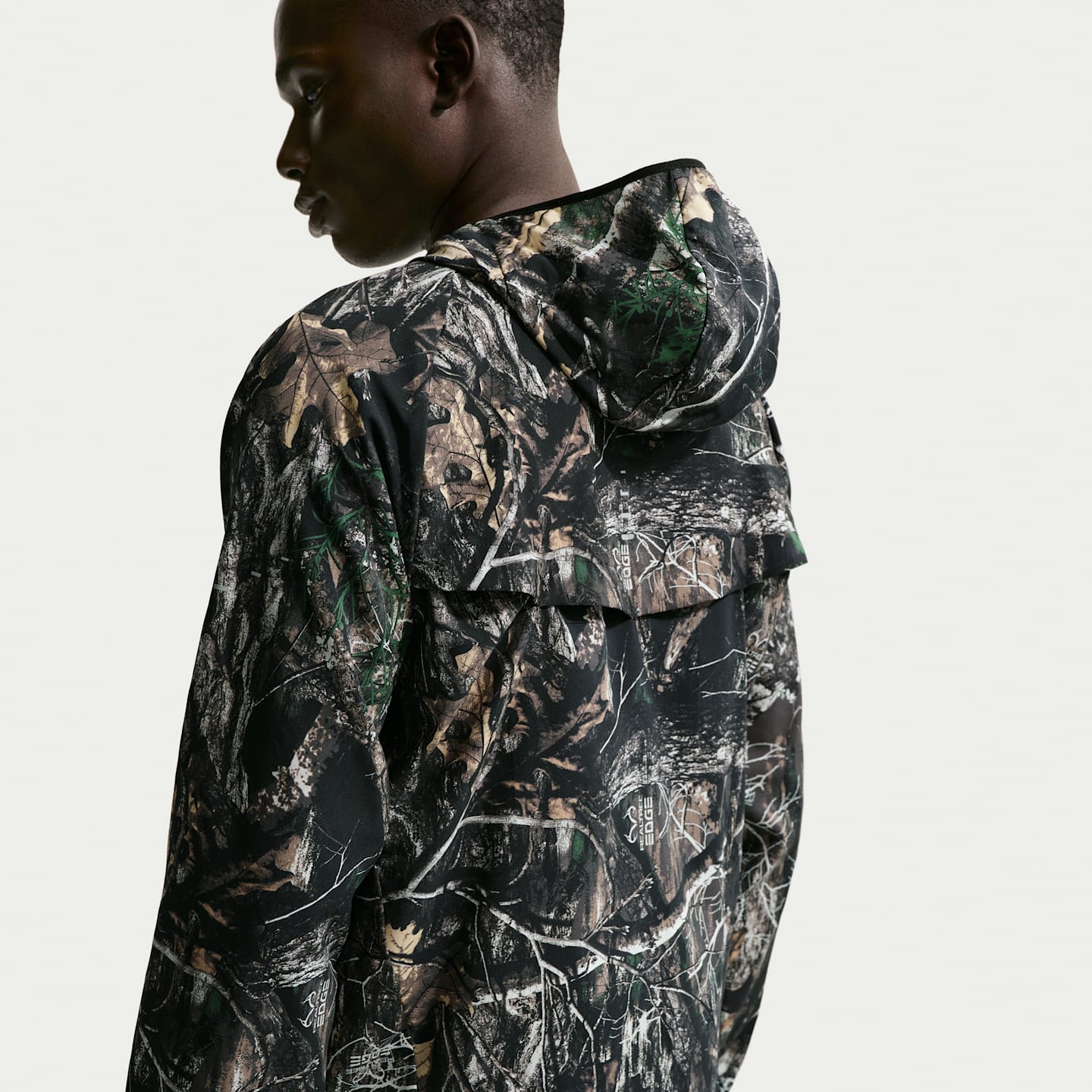 Мужские куртки Nike Stride Men's Dri-FIT Realtree® Running Jacket — фото 2