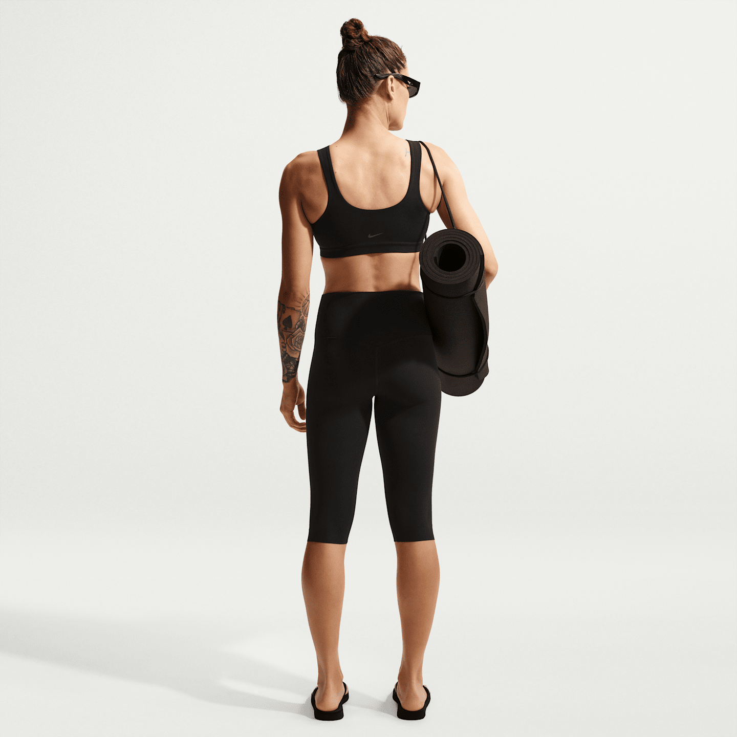 Спортивное бра Zenvy, лёгкая чашка, лёгкая поддержка — Nike — фото 5
