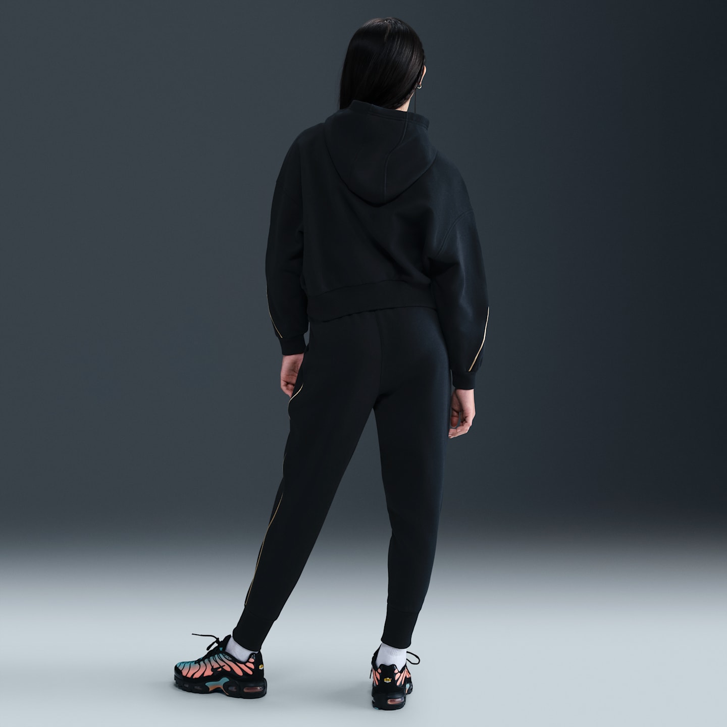 Детские брюки Nike Sportswear Club Fleece Big Kids' (Girls') Oversized Joggers — фото 4
