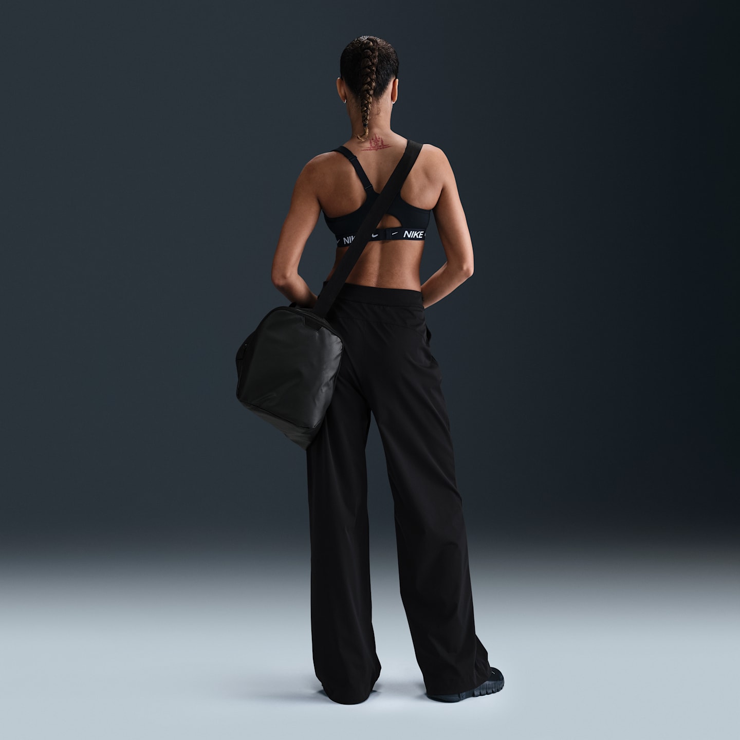 Женские брюки Nike Bliss Women's Dri-FIT Trousers — фото 4