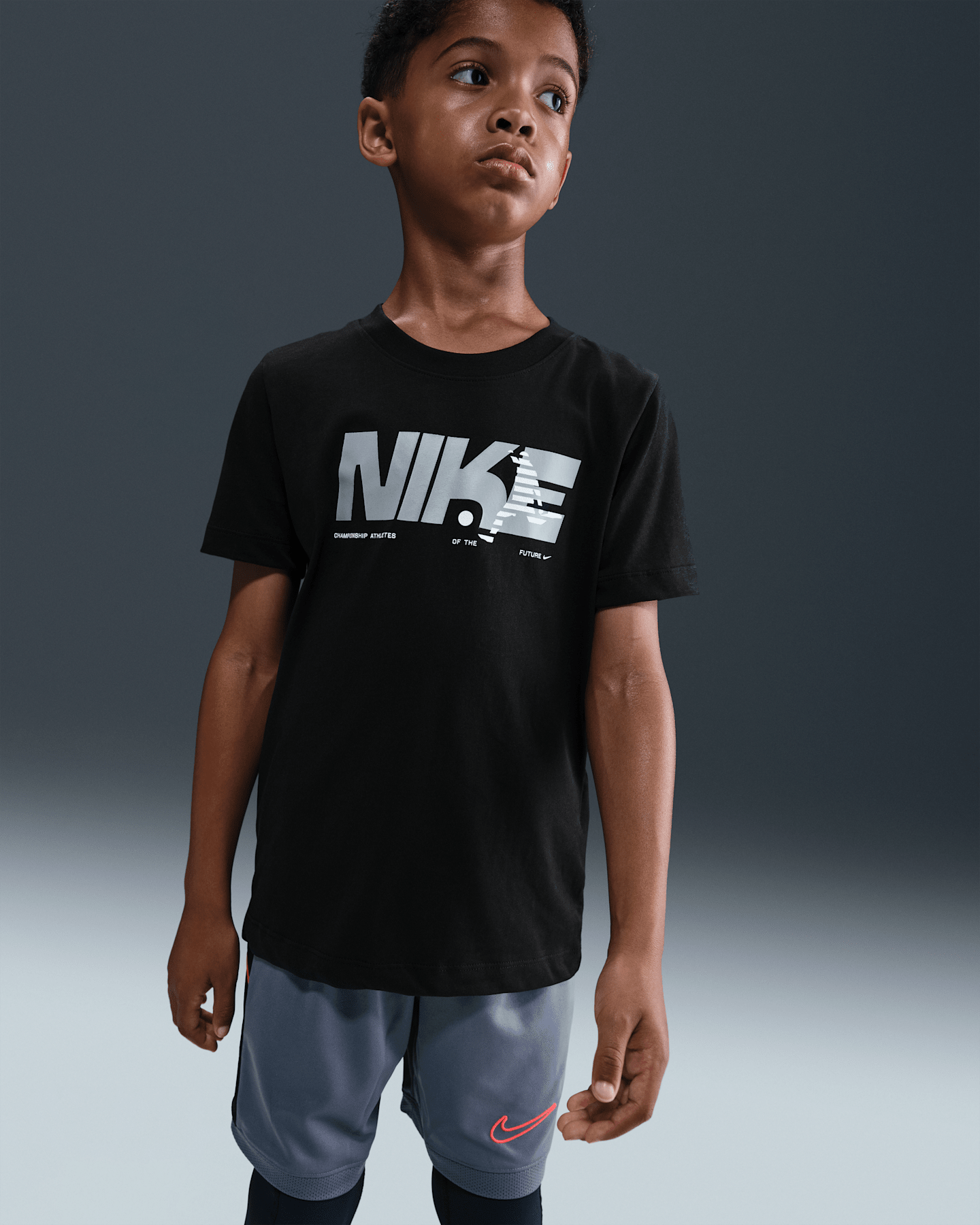 Детские футболки Nike Legend Big Kids' Dri-FIT T-Shirt — фото 6