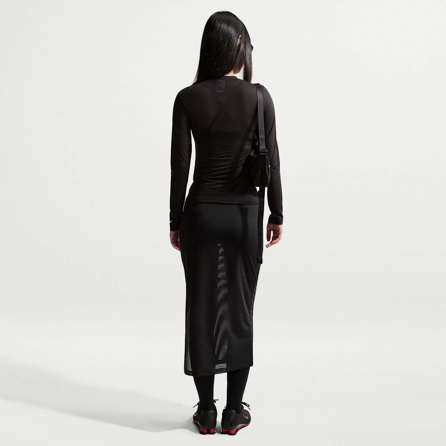 Женские юбки Nike Sportswear Women's Slim Sheer Midi Skirt — фото 5