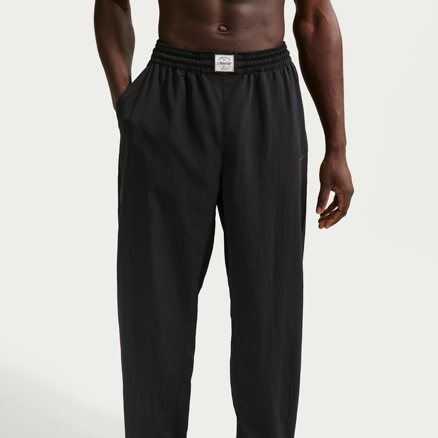 Мужские брюки Nike N.A.C. Men's Dri-FIT Woven Training Pants — фото 2