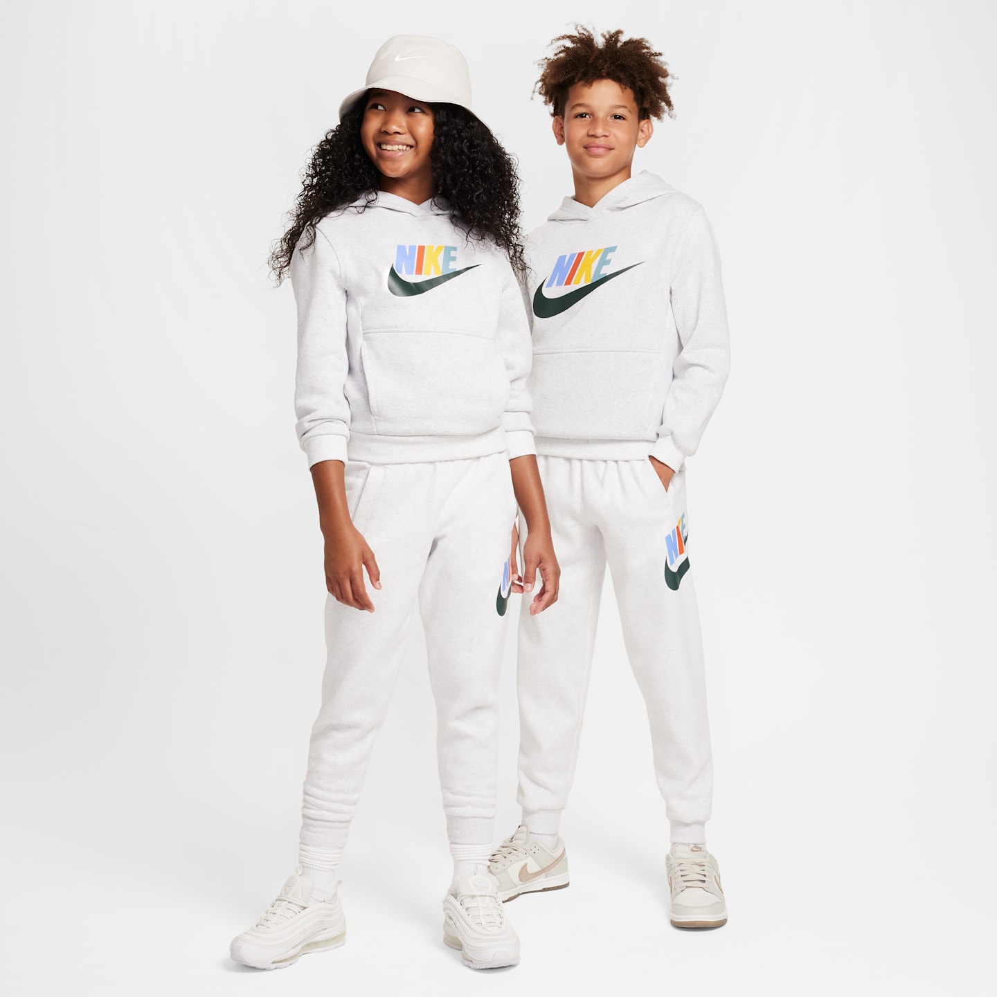 Детские брюки Nike Club Fleece Big Kids' Joggers — фото 6