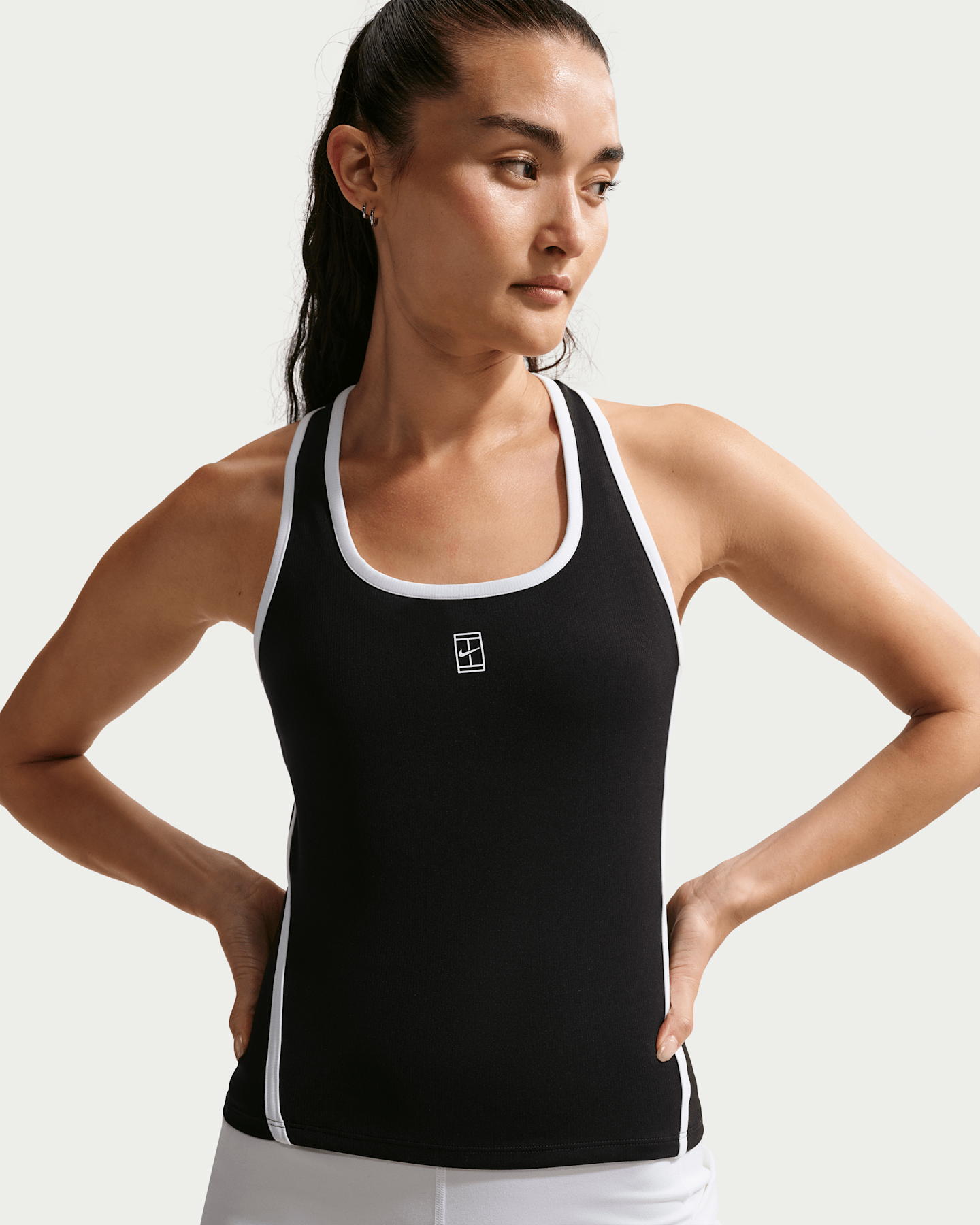 Женские топы Nike Advantage Women's Dri-FIT Tennis Tank Top — фото 6