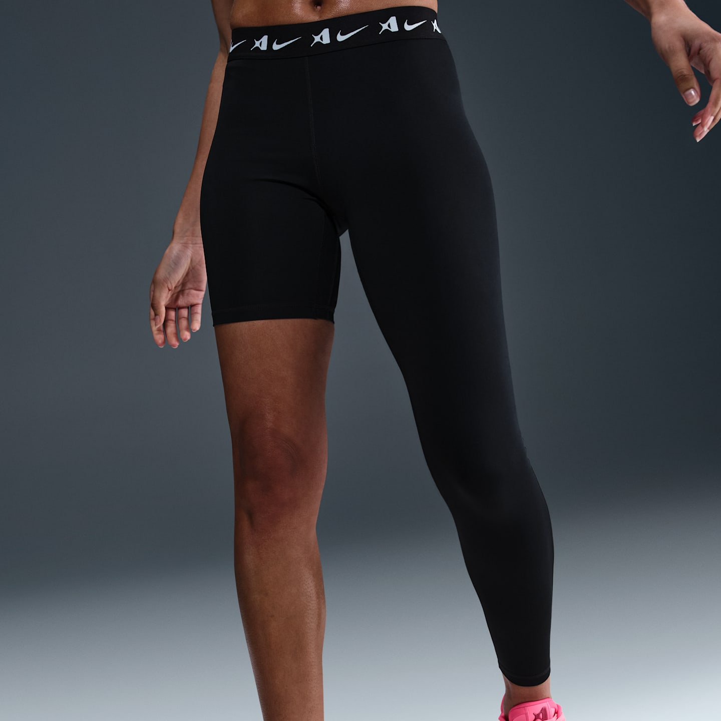 Женские леггинсы Nike A'ja Wilson Women's A'symmetric Mid-Rise Single-Leg Basketball Leggings — фото 2