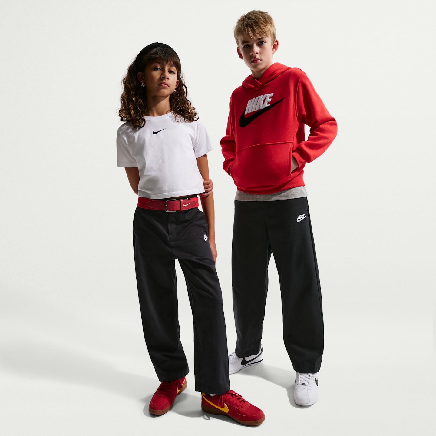 Детские брюки Nike Sportswear Club Big Kids' Woven Everyday Pants — фото 1