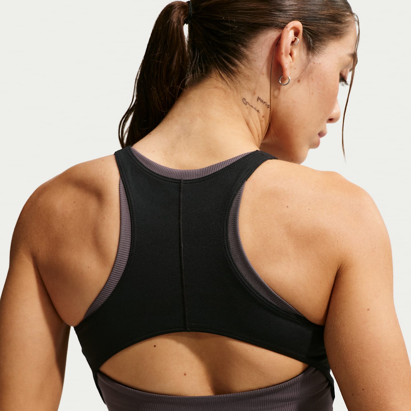 Спортивное бра One, уплотнённая чашка, средняя поддержка — Nike — фото 2