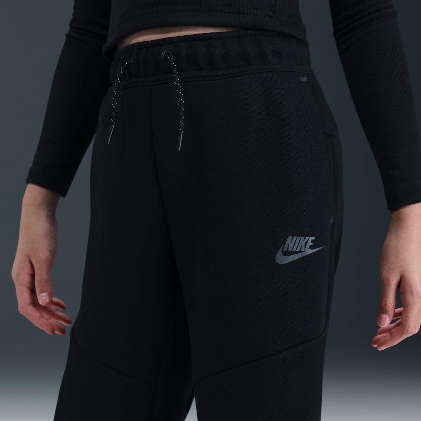 Детские брюки Nike Sportswear Tech Fleece Big Kids' (Boys') Open-Hem Pants — фото 3