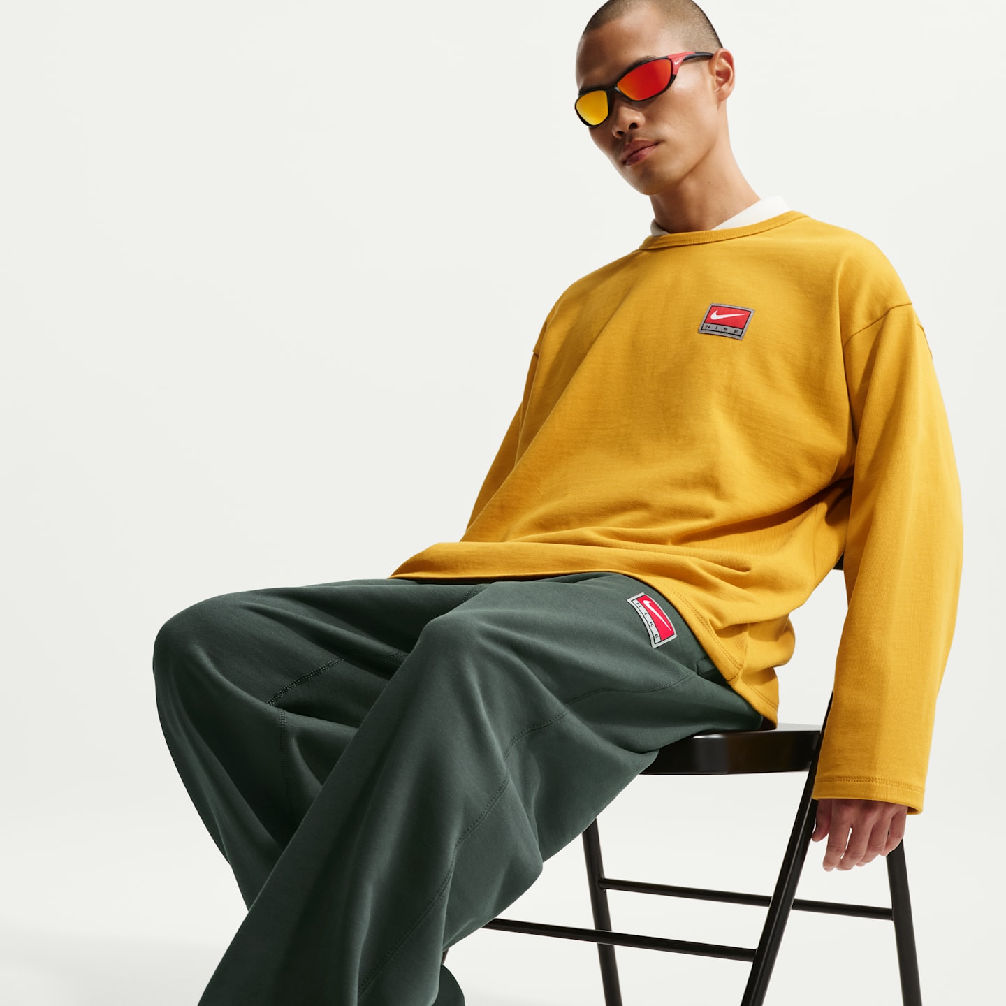 Мужские брюки Nike Solo Swoosh Men's Fleece Open-Hem Pants — фото 4