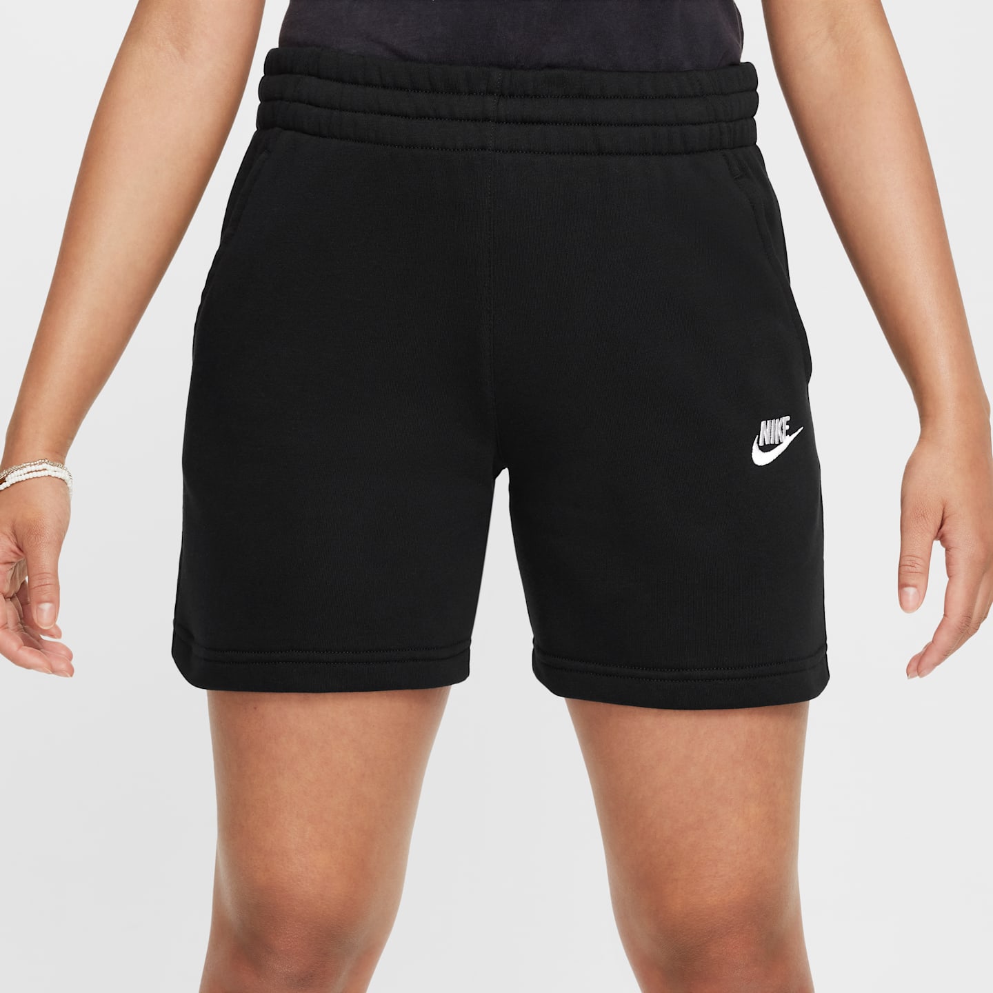 Детские шорты Nike Sportswear Club Fleece Big Kids' (Girls') 5" French Terry Shorts — фото 2