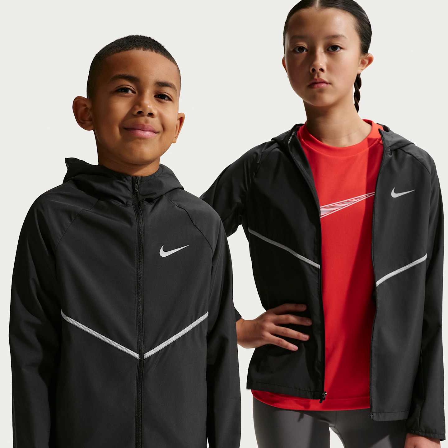 Детские куртки Nike Miler Kids' Repel UV Training Jacket — фото 1