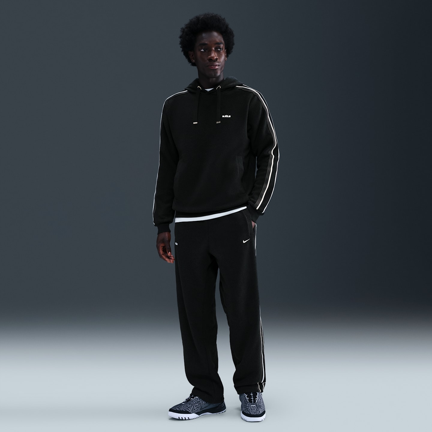 Мужские брюки Nike LeBron Standard Issue Men's Therma-FIT Basketball Pants — фото 1