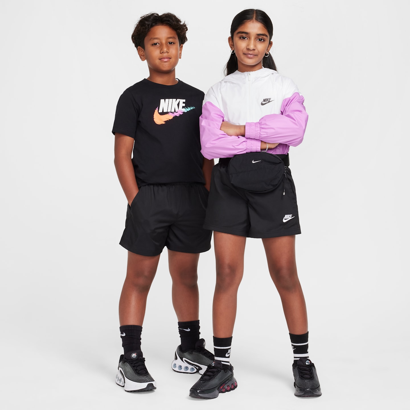 Детские шорты Nike Sportswear Club Big Kids' 4.5" Woven Shorts — фото 8