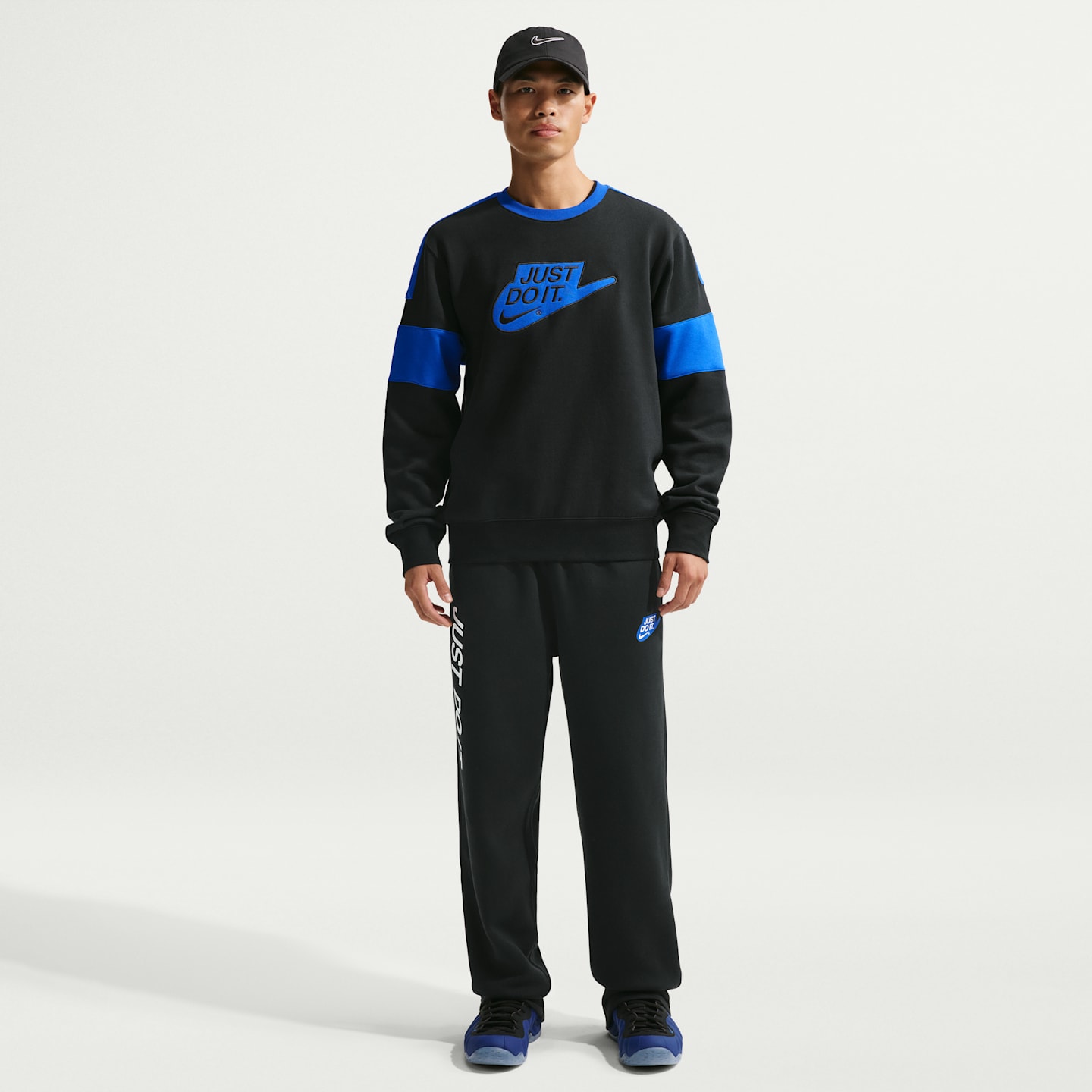 Мужские худи Nike Sportswear Club Men's Fleece Crew-Neck Sweatshirt — фото 4