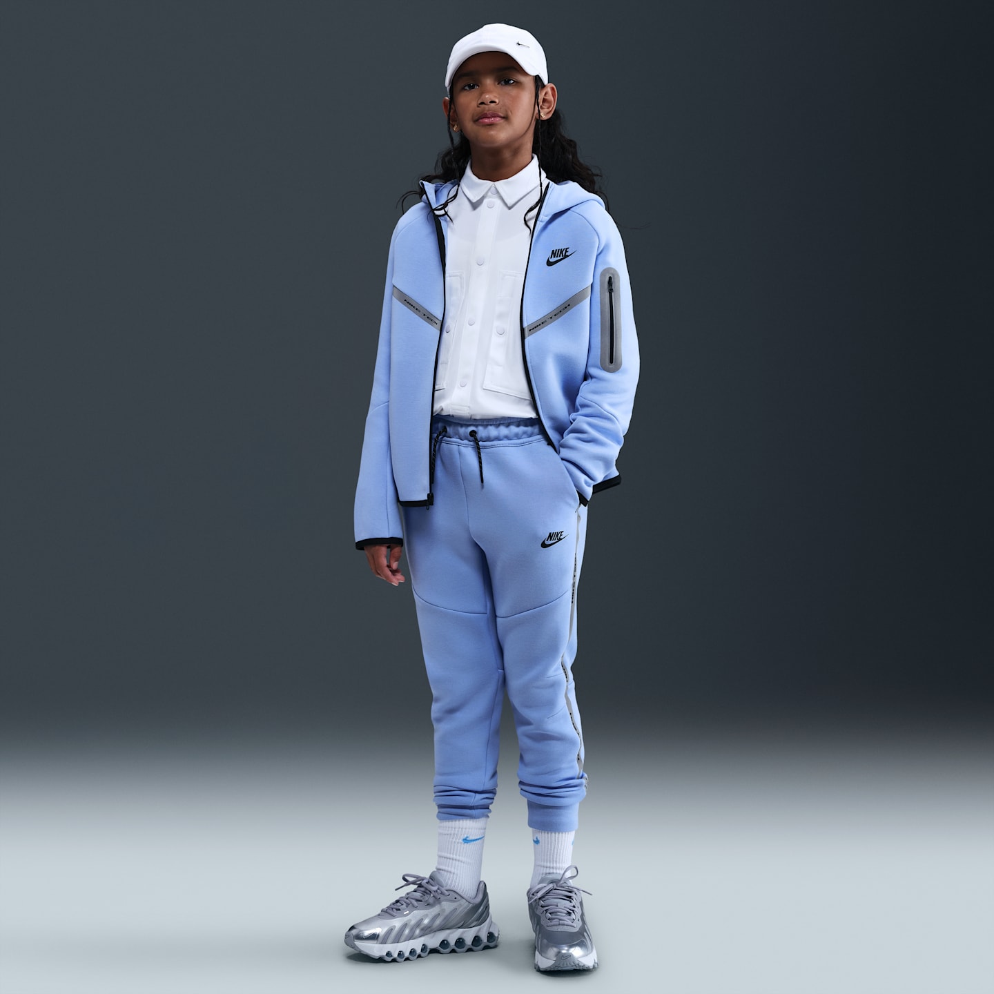 Детские худи Nike Sportswear Tech Fleece Big Kids' Full-Zip with Reflective Accents — фото 6