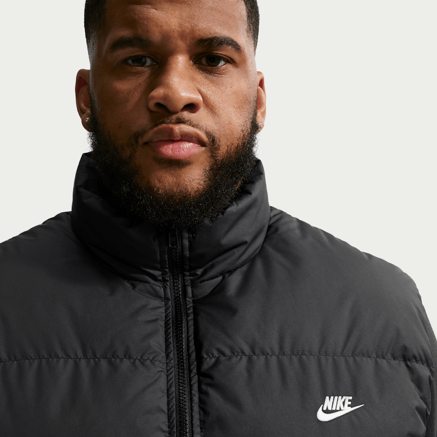 Nike Sportswear Club Men's Therma-FIT Down Puffer Vest — фото 8