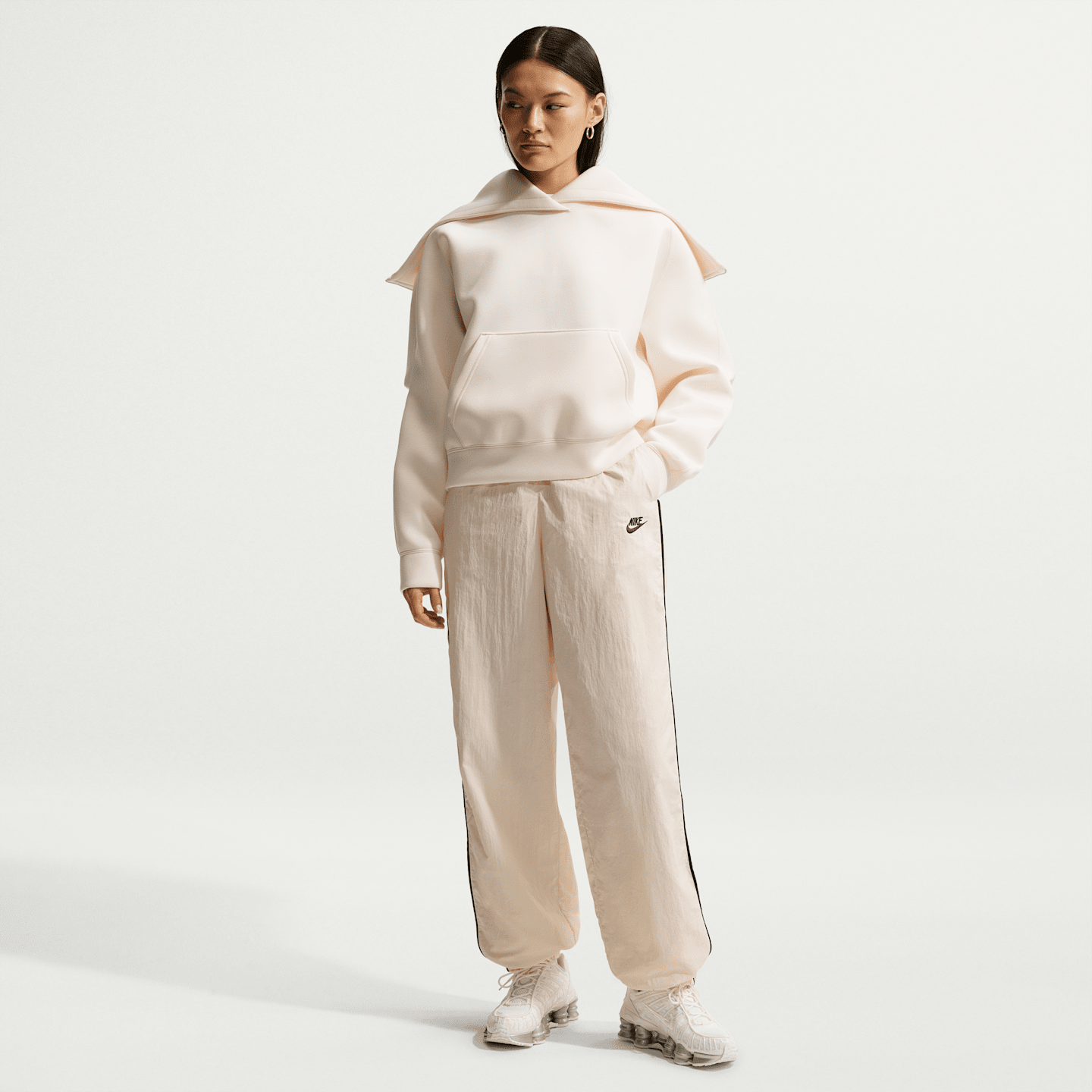 Женские брюки Nike Sportswear Windrunner Women's Woven Pants