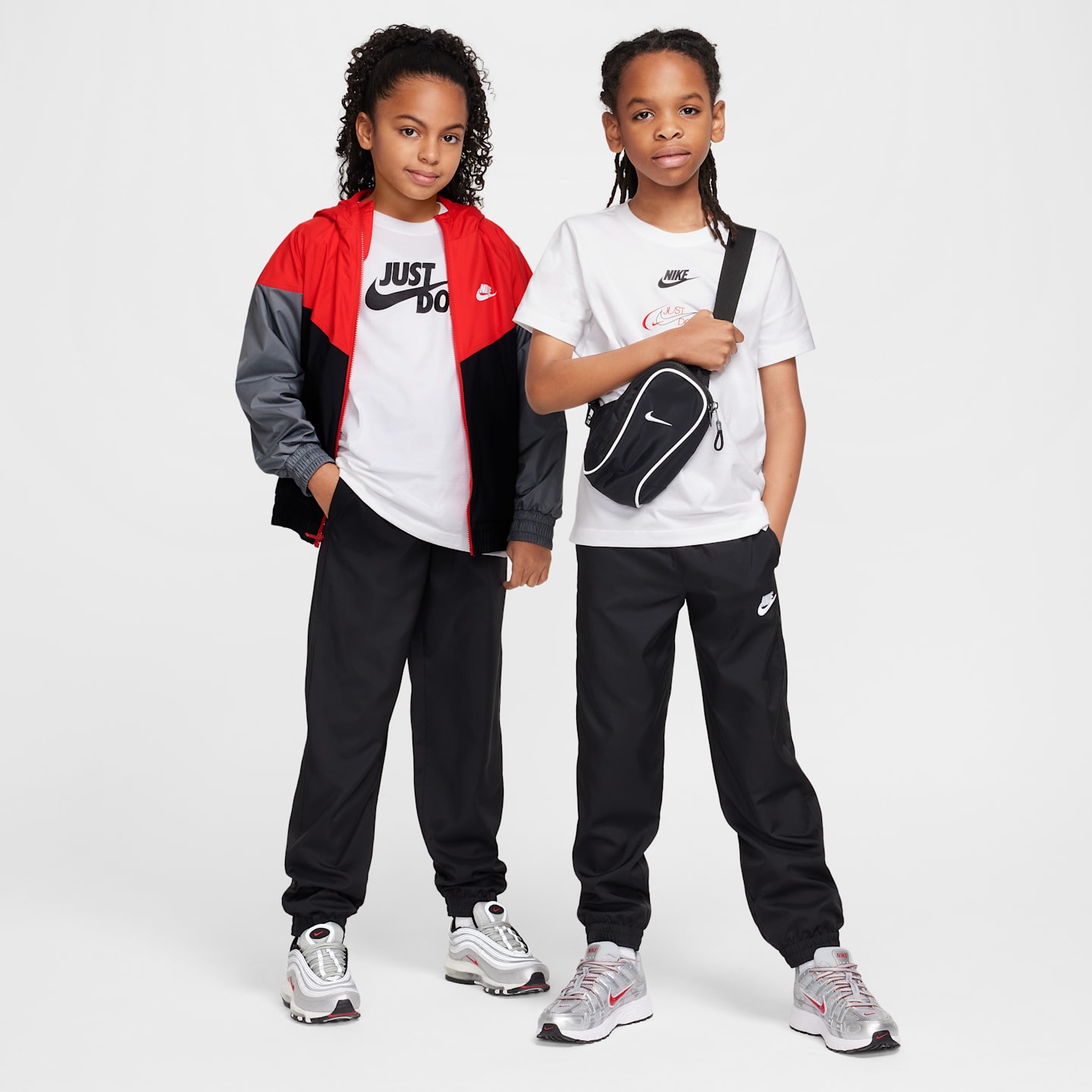 Детские брюки Nike Sportswear Club Big Kids' Woven Joggers — фото 7