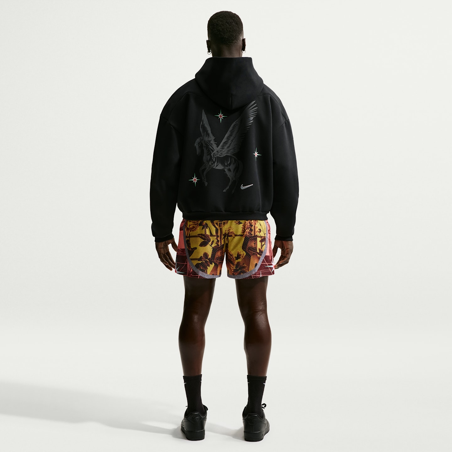 Мужские худи Nike Standard Issue Men's Therma-FIT Pullover Basketball — фото 5