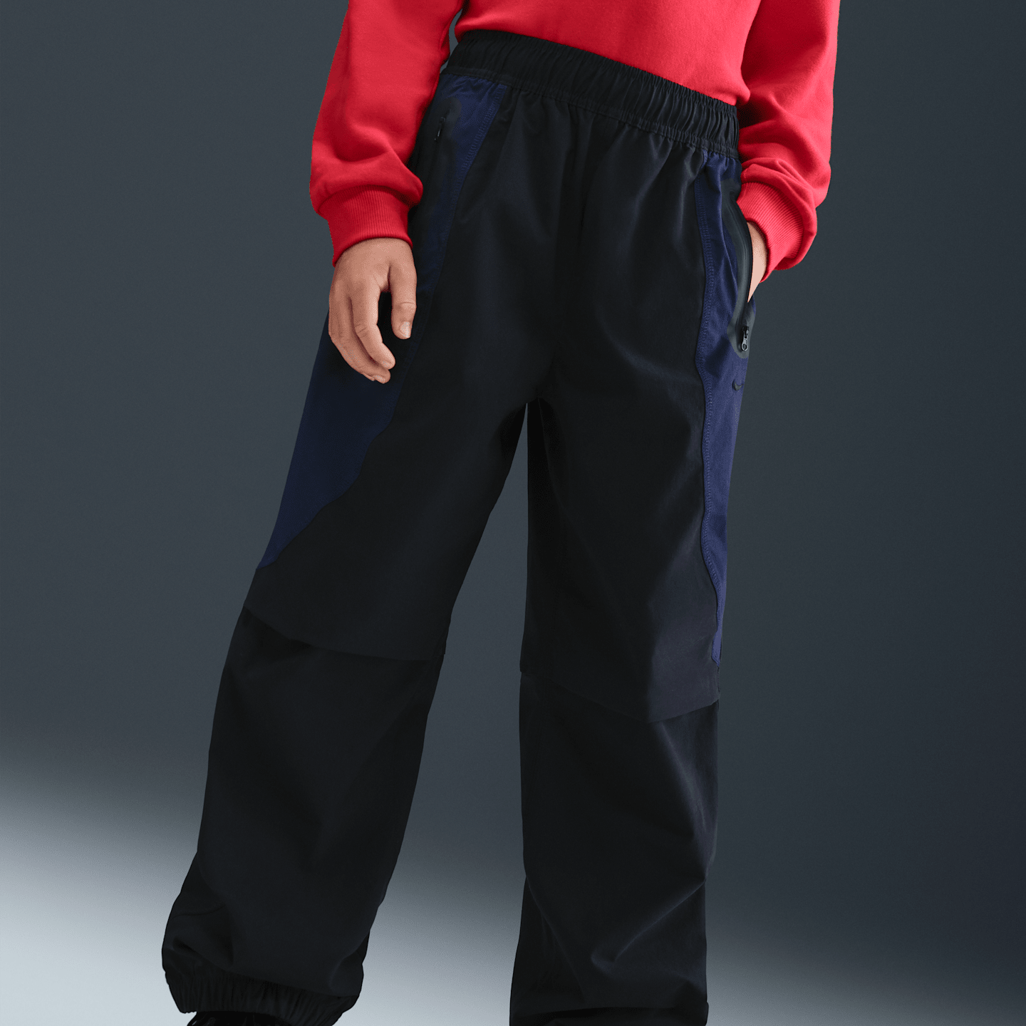 Детские брюки Nike Tech Big Kids' (Boys') Woven Pants — фото 2