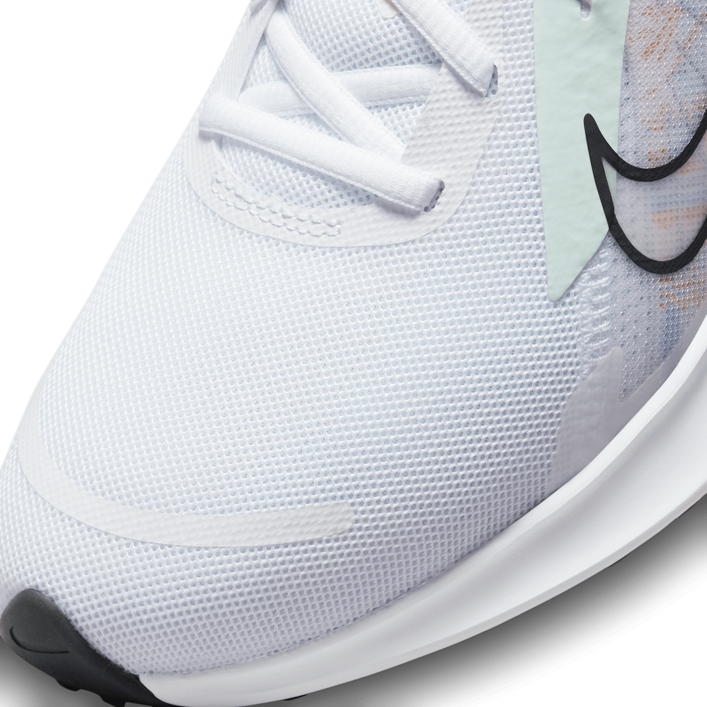 Женские кроссовки Nike Quest 5 Premium Women's Road Running Shoes — фото 7