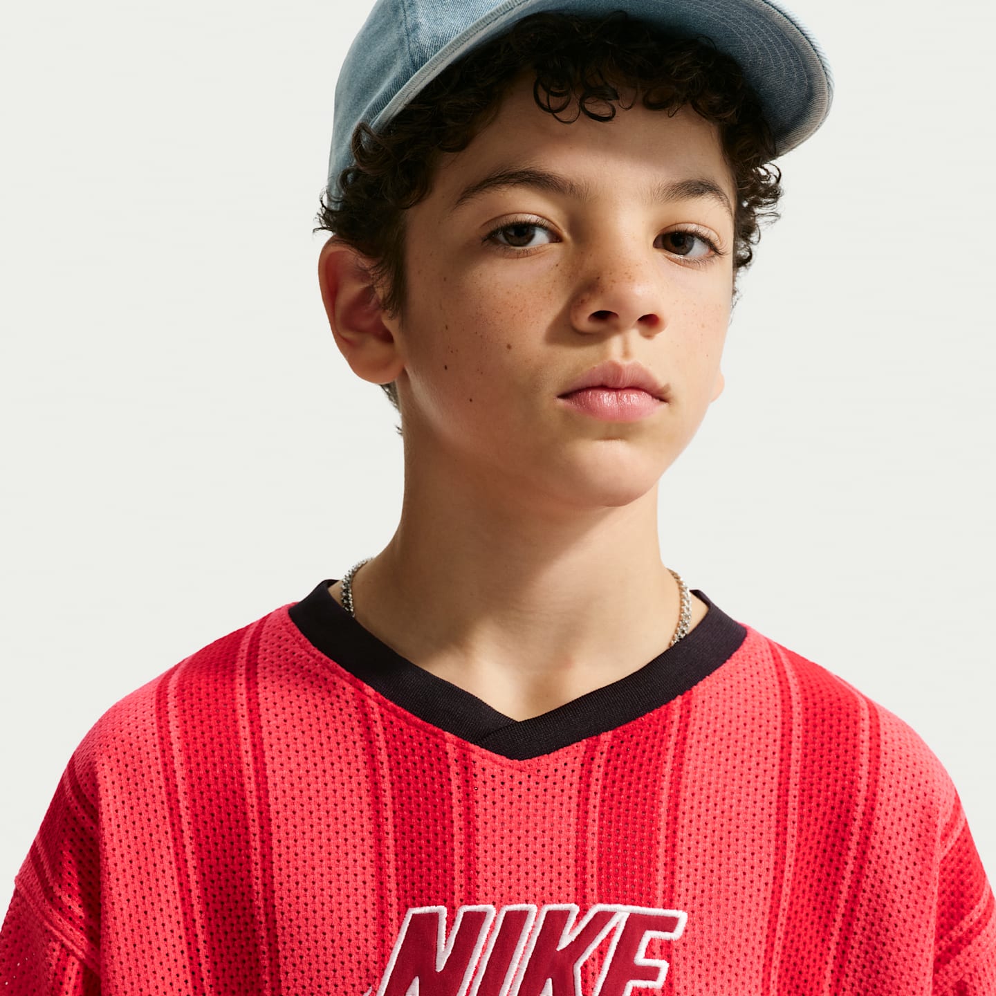 Детские топы Nike Sportswear Collection Big Kids' Long-Sleeve Mesh Jersey — фото 3