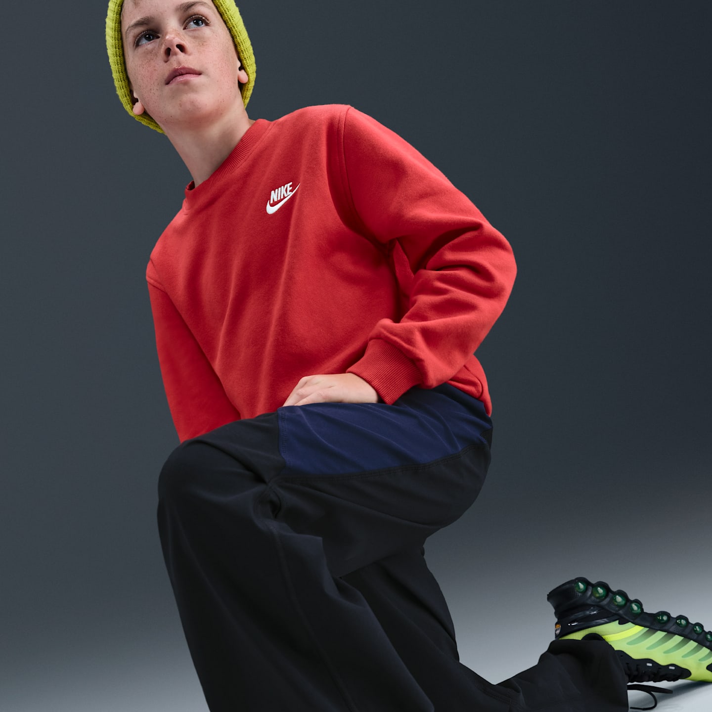 Детские брюки Nike Tech Big Kids' (Boys') Woven Pants — фото 4