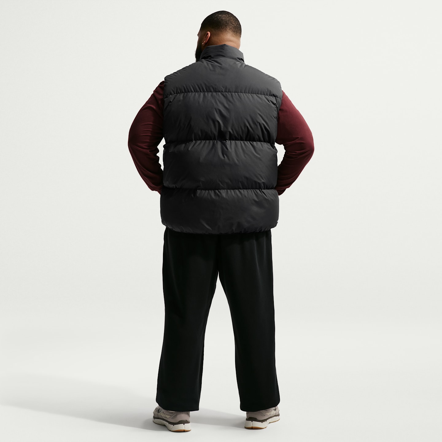 Nike Sportswear Club Men's Therma-FIT Down Puffer Vest — фото 10