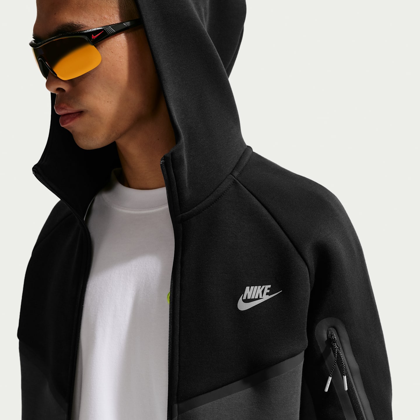 Мужские куртки Nike Tech Men's Fleece Full-Zip Windrunner Jacket — фото 3