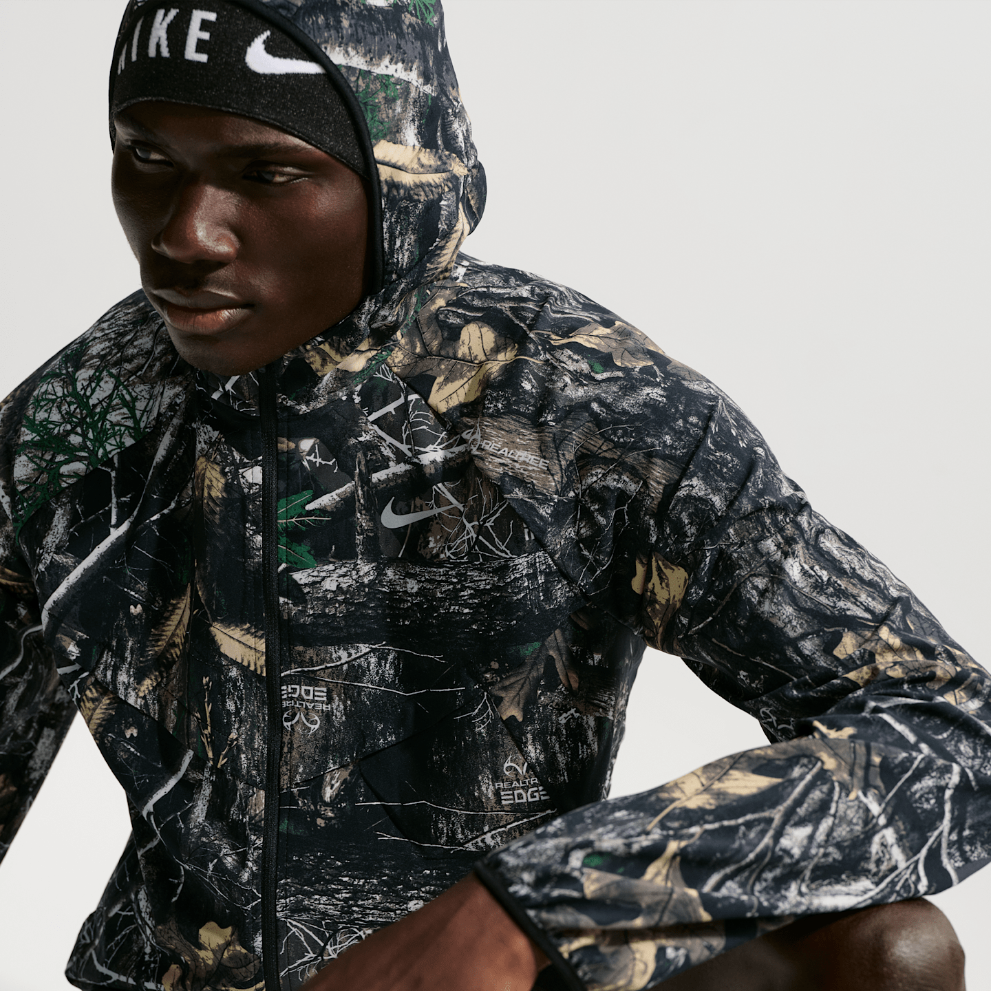 Мужские куртки Nike Stride Men's Dri-FIT Realtree® Running Jacket — фото 3