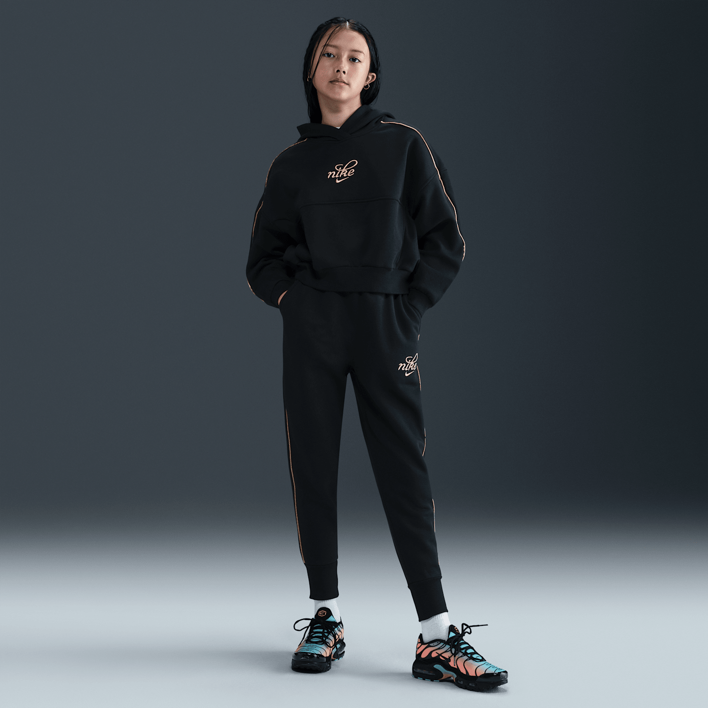 Детские брюки Nike Sportswear Club Fleece Big Kids' (Girls') Oversized Joggers