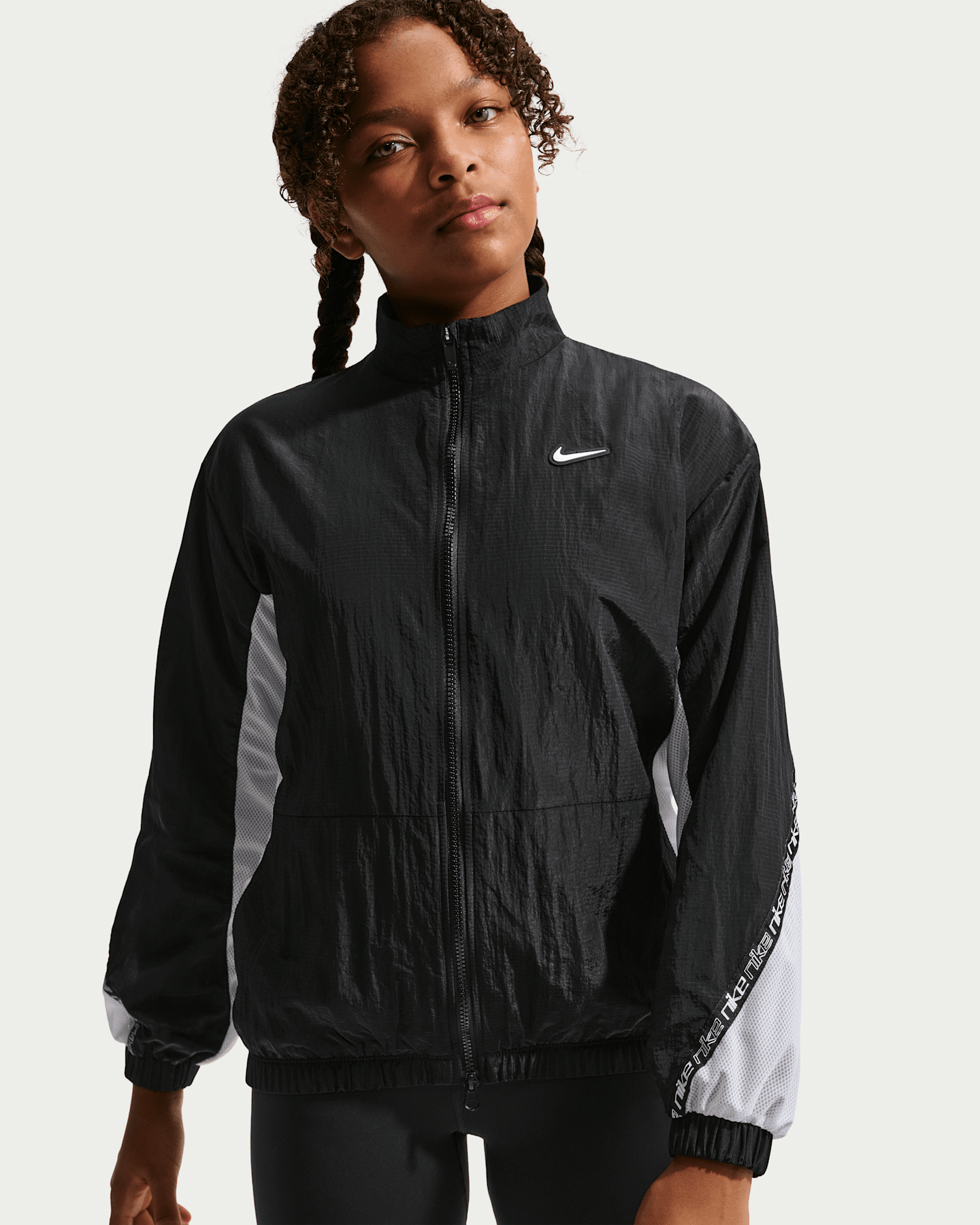 Детские куртки Nike Sportswear Big Kids' (Girls') Woven Jacket — фото 6