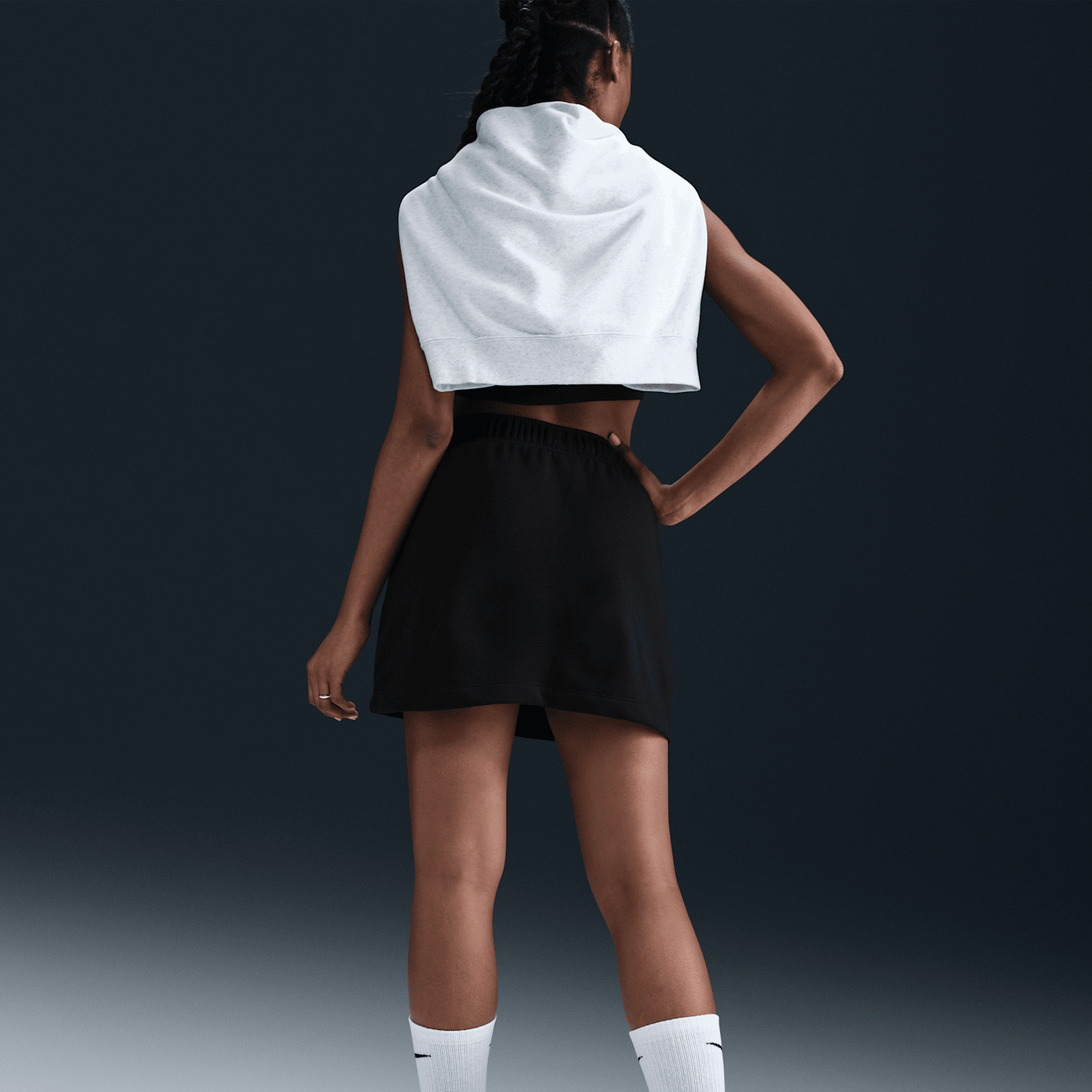 Nike Sportswear Club Fleece Women's Mid-Rise Skirt — фото 3