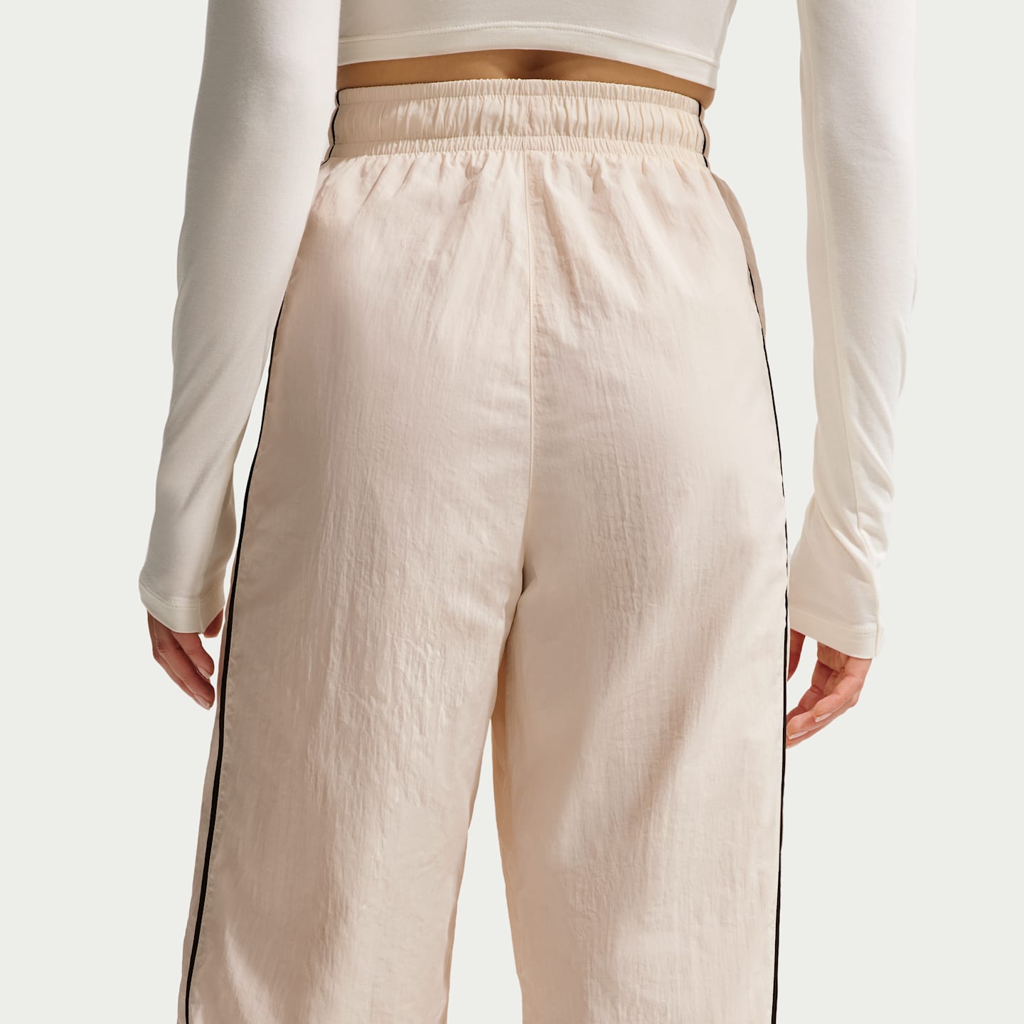Женские брюки Nike Sportswear Windrunner Women's Woven Pants — фото 3