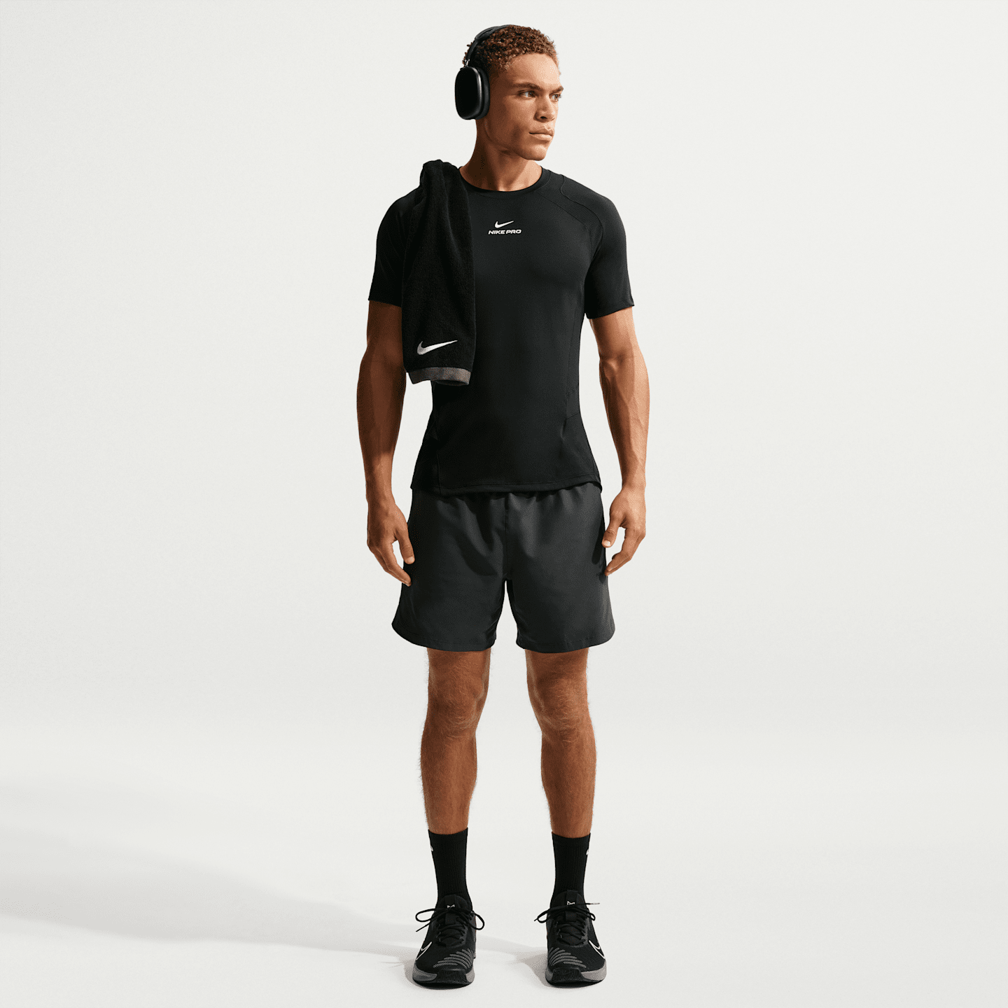 Мужские топы Nike Pro Training Men's Dri-FIT ADV Short-Sleeve Top — фото 4