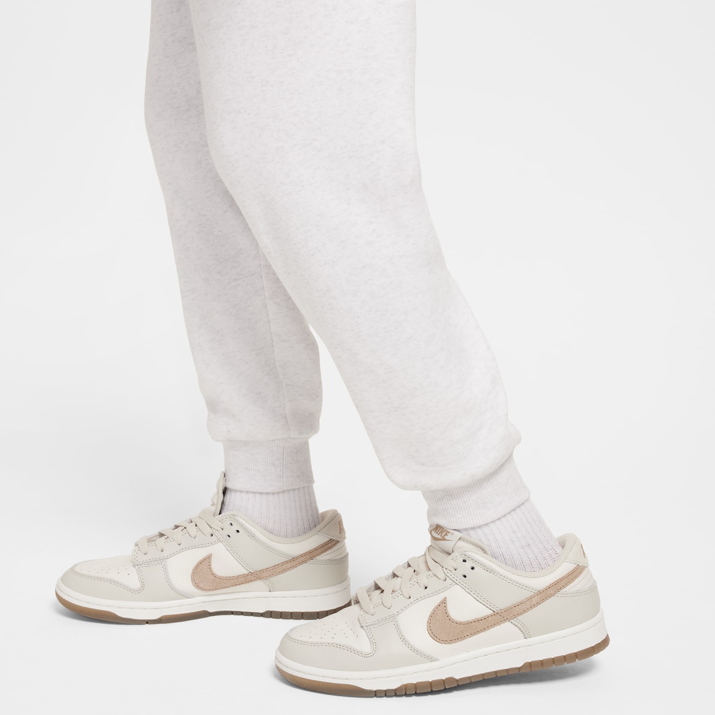 Детские брюки Nike Club Fleece Big Kids' Joggers — фото 5