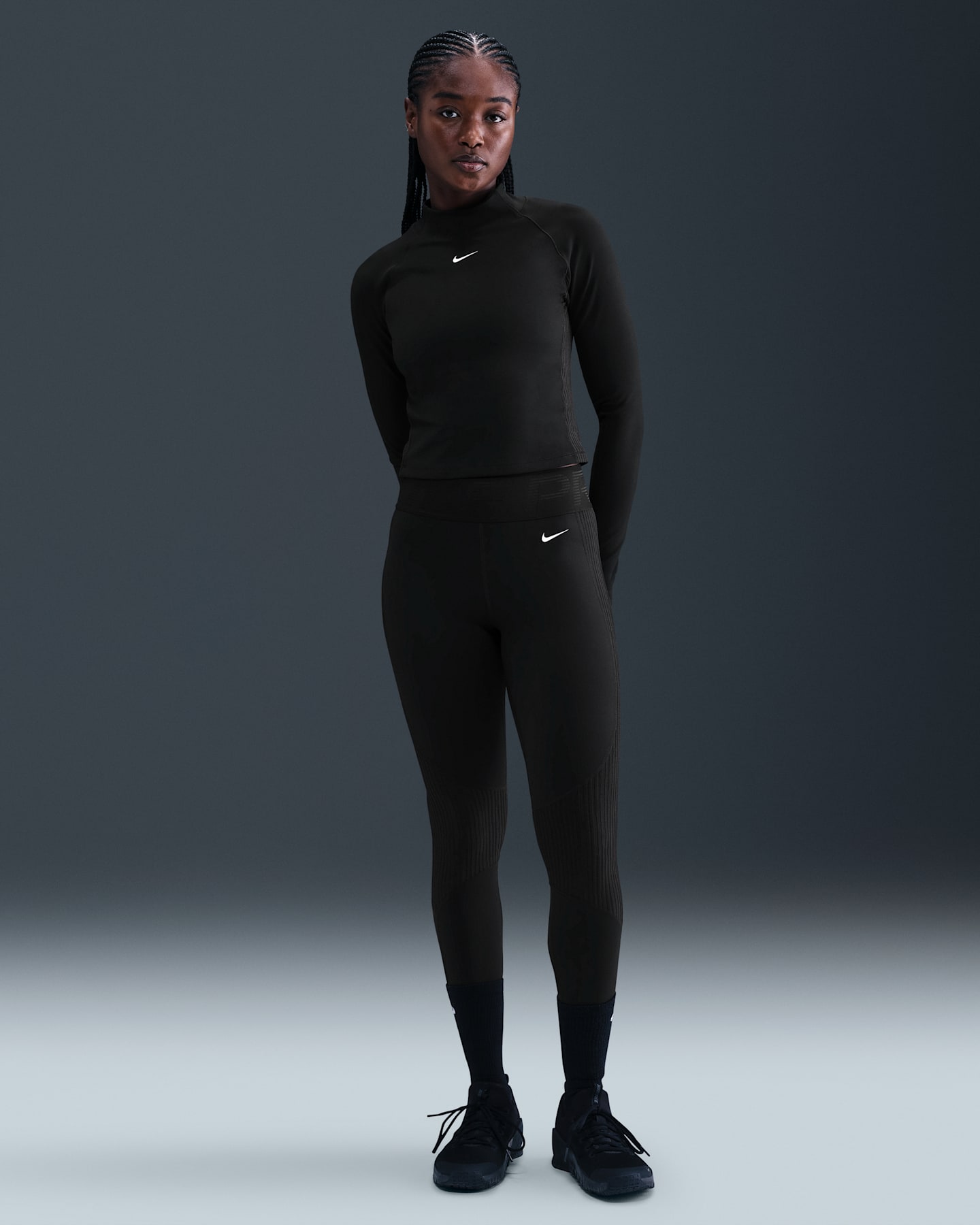 Женские леггинсы Nike Pro Women's High-Waisted Leggings — фото 6