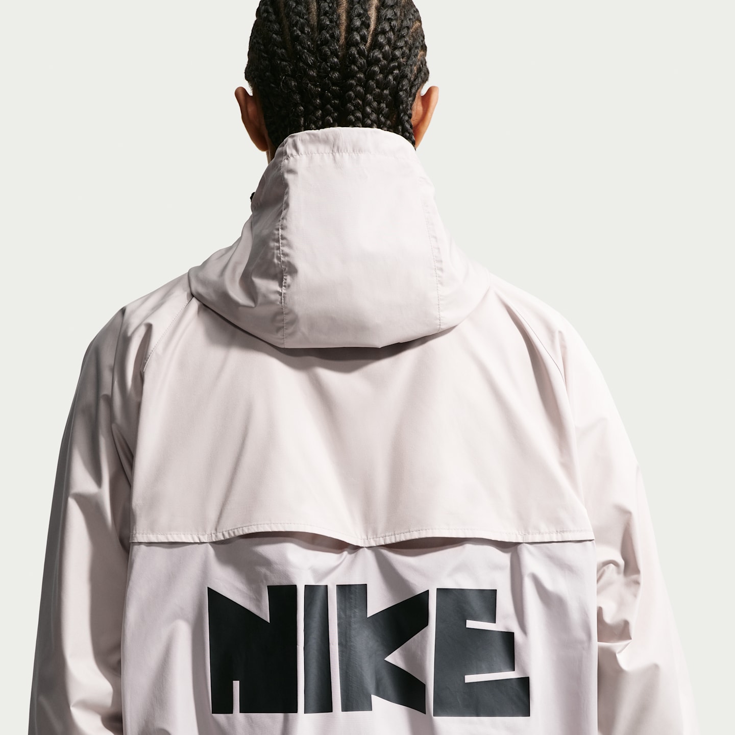 Мужские куртки Nike Windrunner Men's Graphic Woven Jacket — фото 2