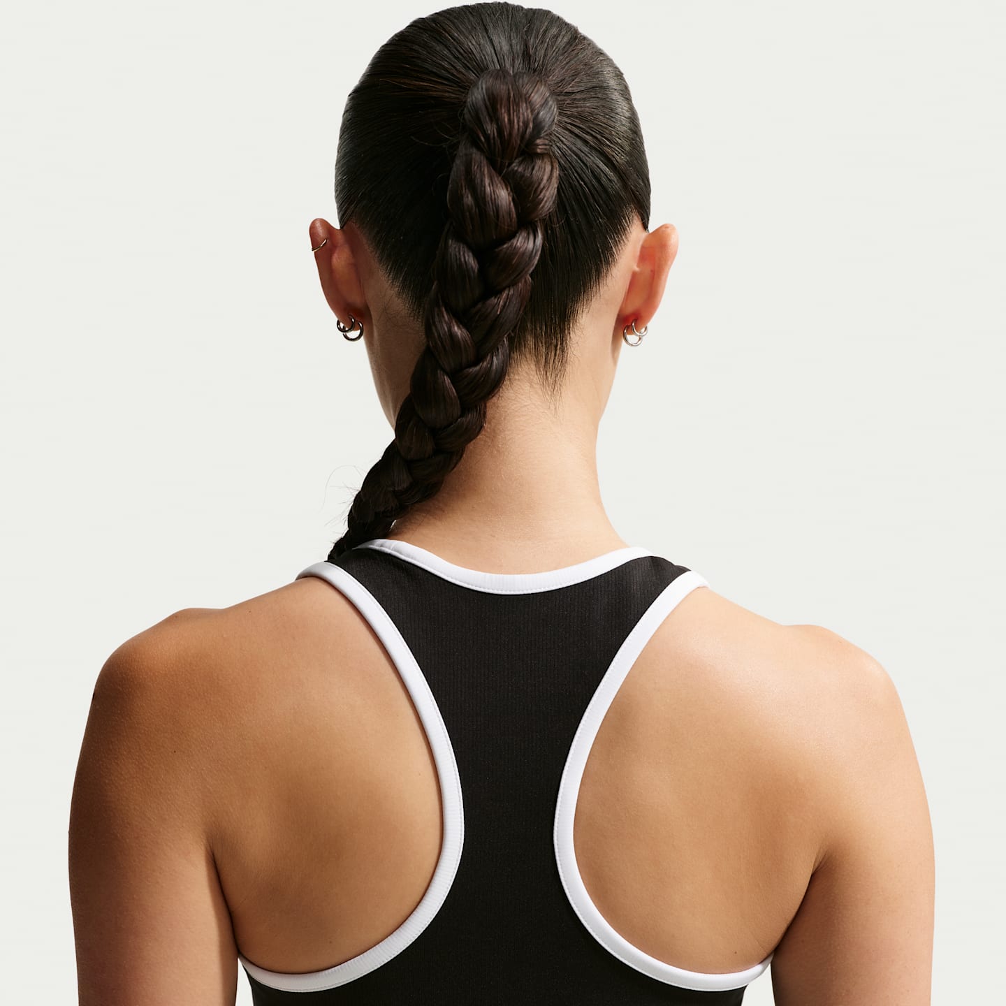 Женские платья Nike NikeCourt Advantage Women's Dri-FIT Tennis Dress — фото 3