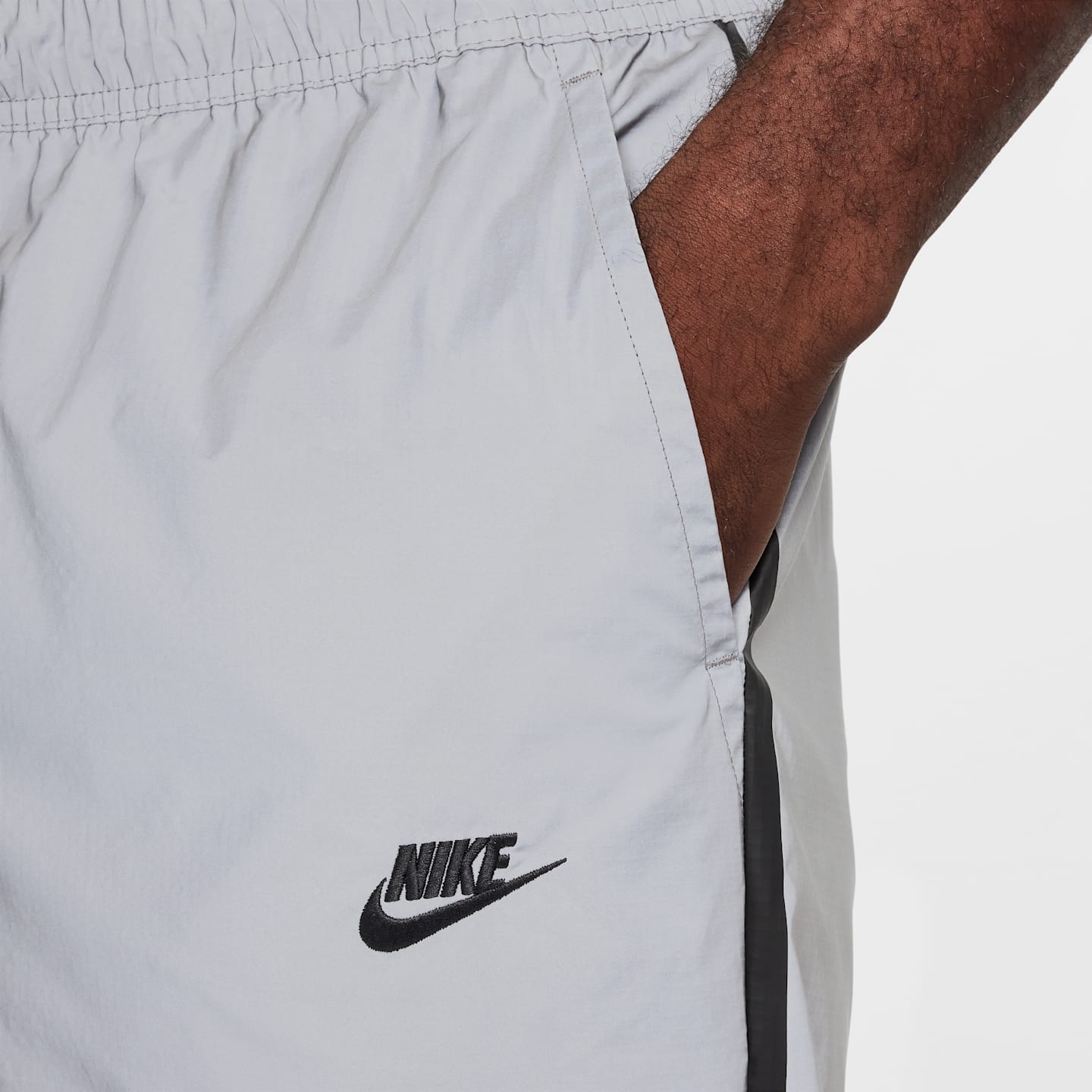 Мужские брюки Nike Tech Men's Woven Reflective Pants — фото 5
