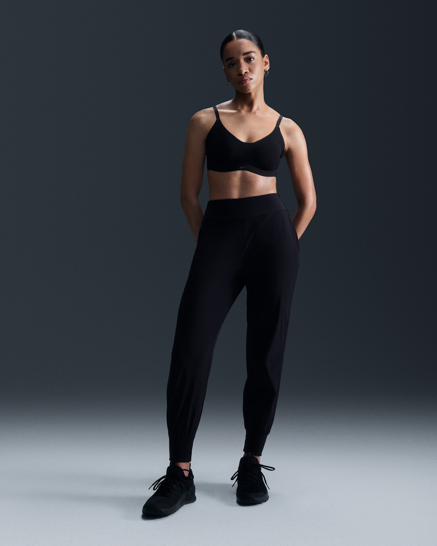 Женские брюки Nike Dri-FIT Bliss Women's Mid-Rise 7/8 Joggers — фото 9