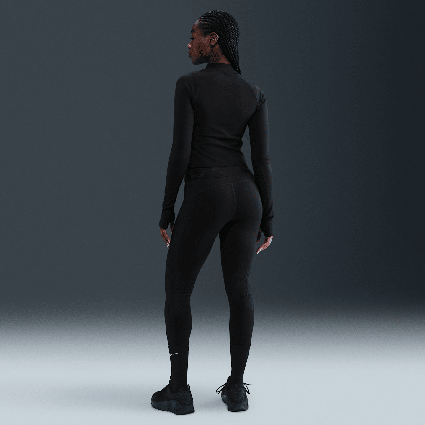 Женские леггинсы Nike Pro Women's High-Waisted Leggings — фото 4