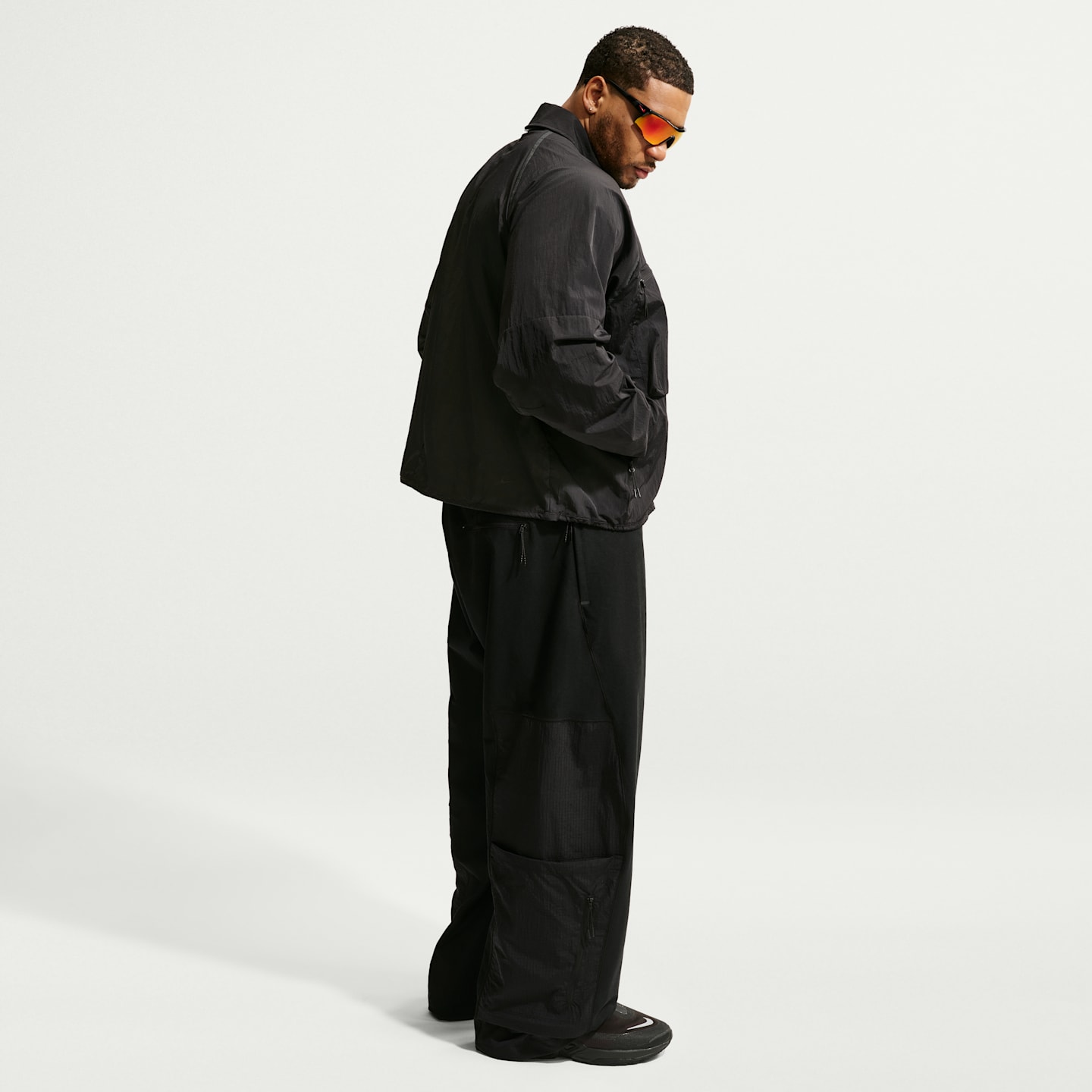 Мужские брюки Nike Tech Men's Dri-FIT Shori Knit Utility Pants — фото 10