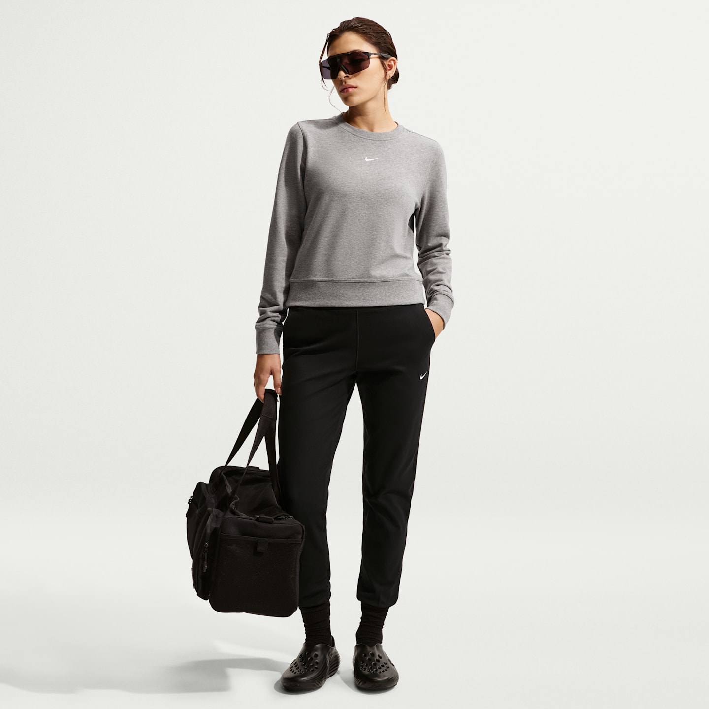 Женские брюки Nike One Women's High-Waisted Full-Length Knit Joggers — фото 1