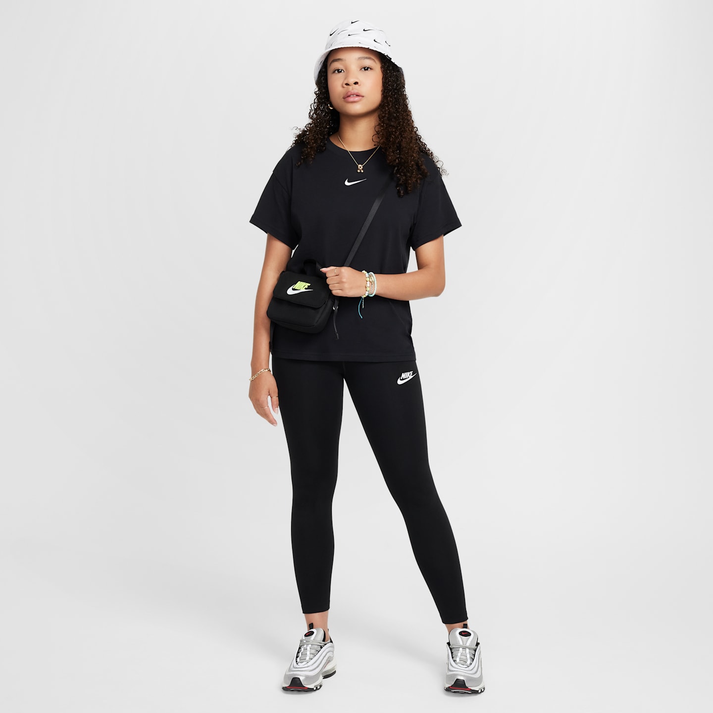 Детские леггинсы Nike Sportswear Classic Girls' High-Waisted Leggings — фото 4