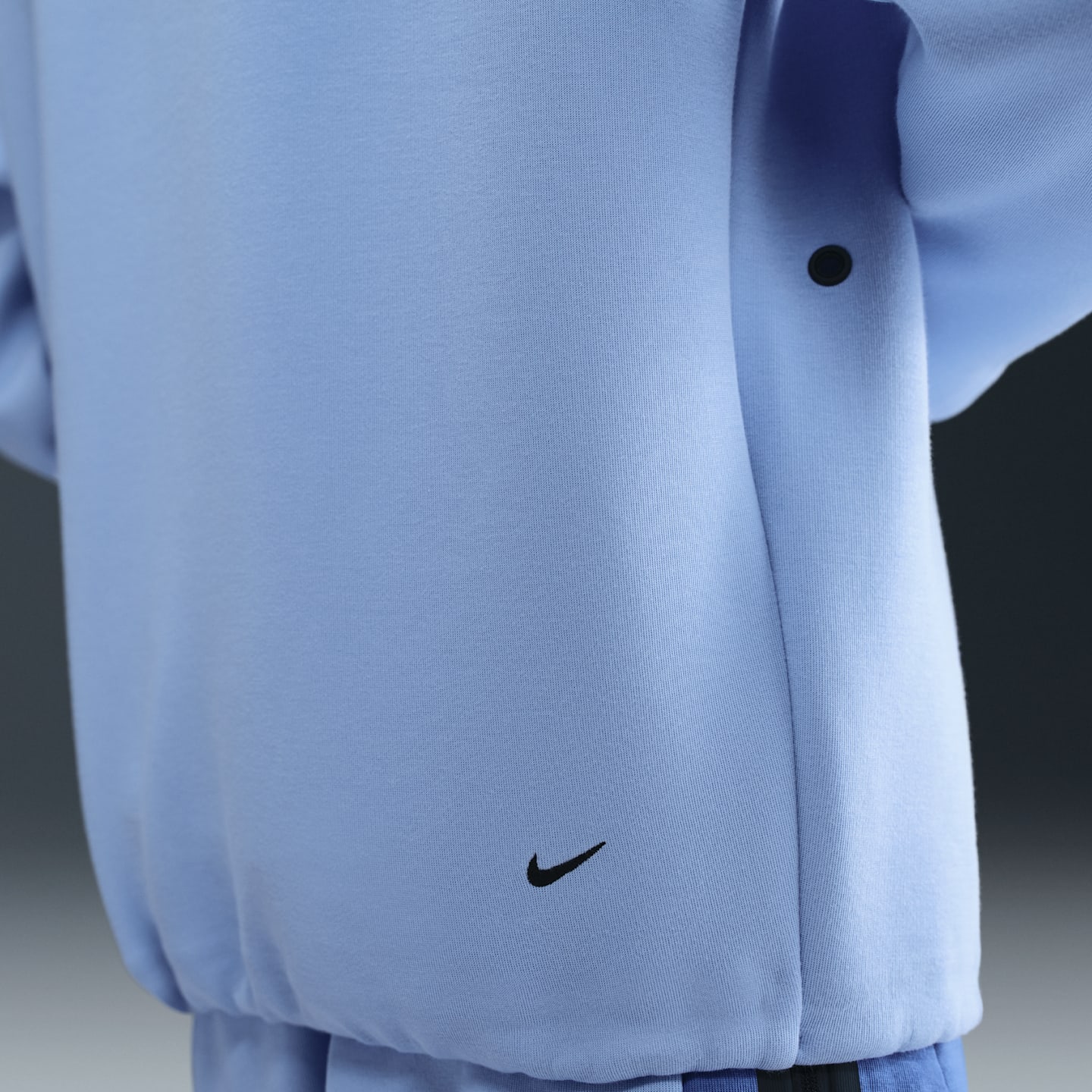 Мужские кроссовки Nike Tech Men's Fleece Loose Fit Crew — фото 2