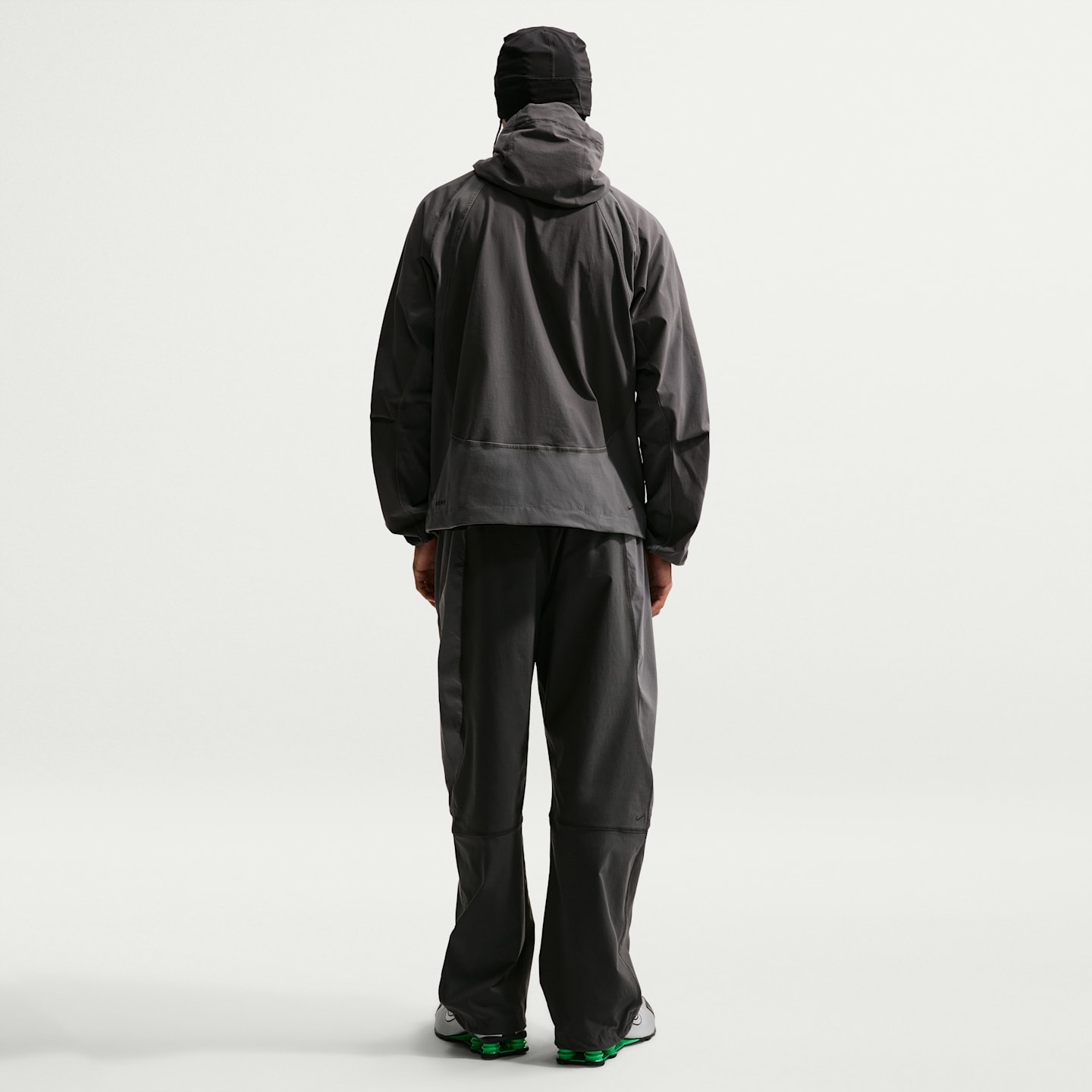 Мужские брюки Nike Tech Men's Dri-FIT Woven Color-Block Pants — фото 5